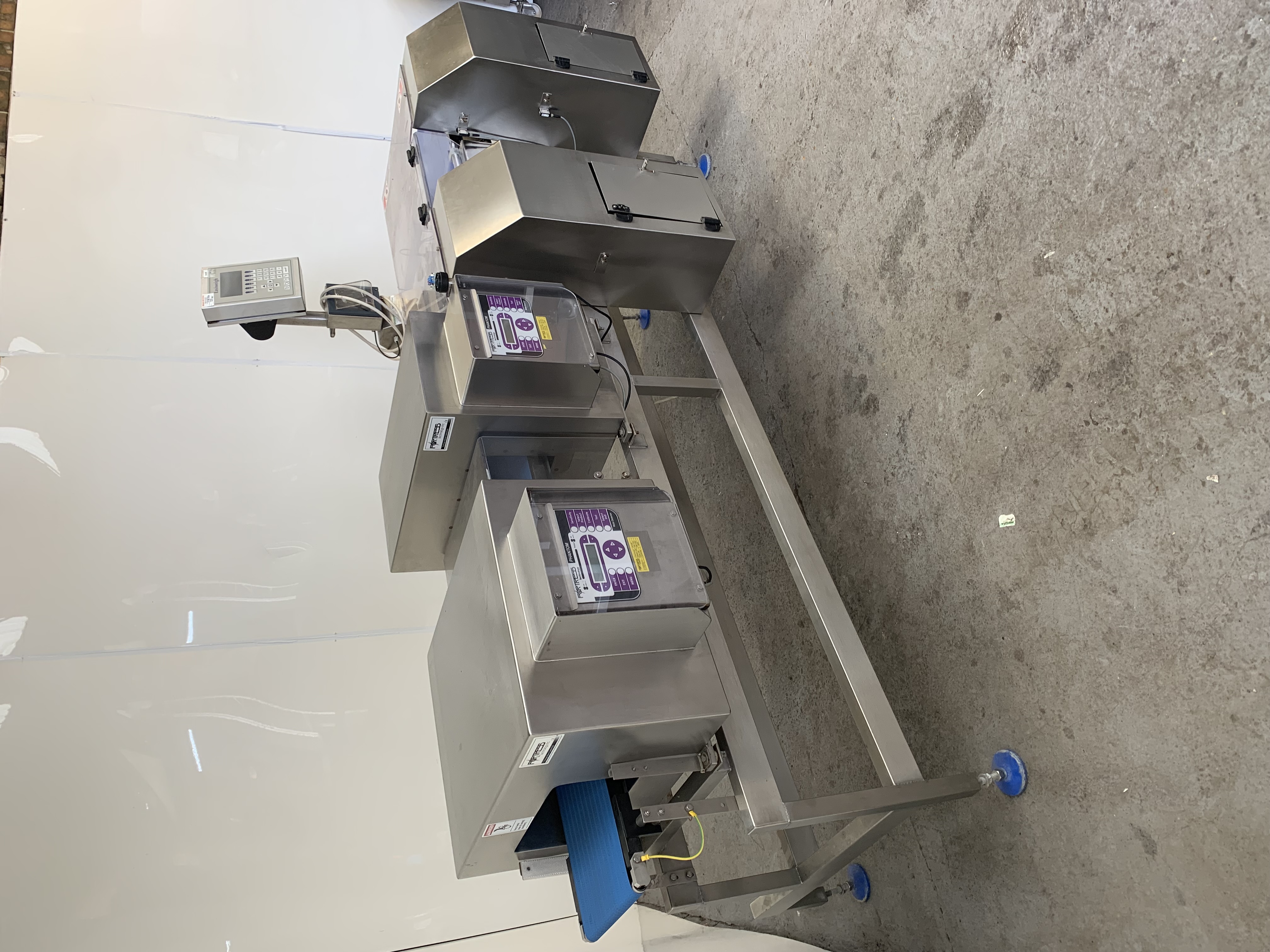 Used Easiweigh Fortress Metal Detector