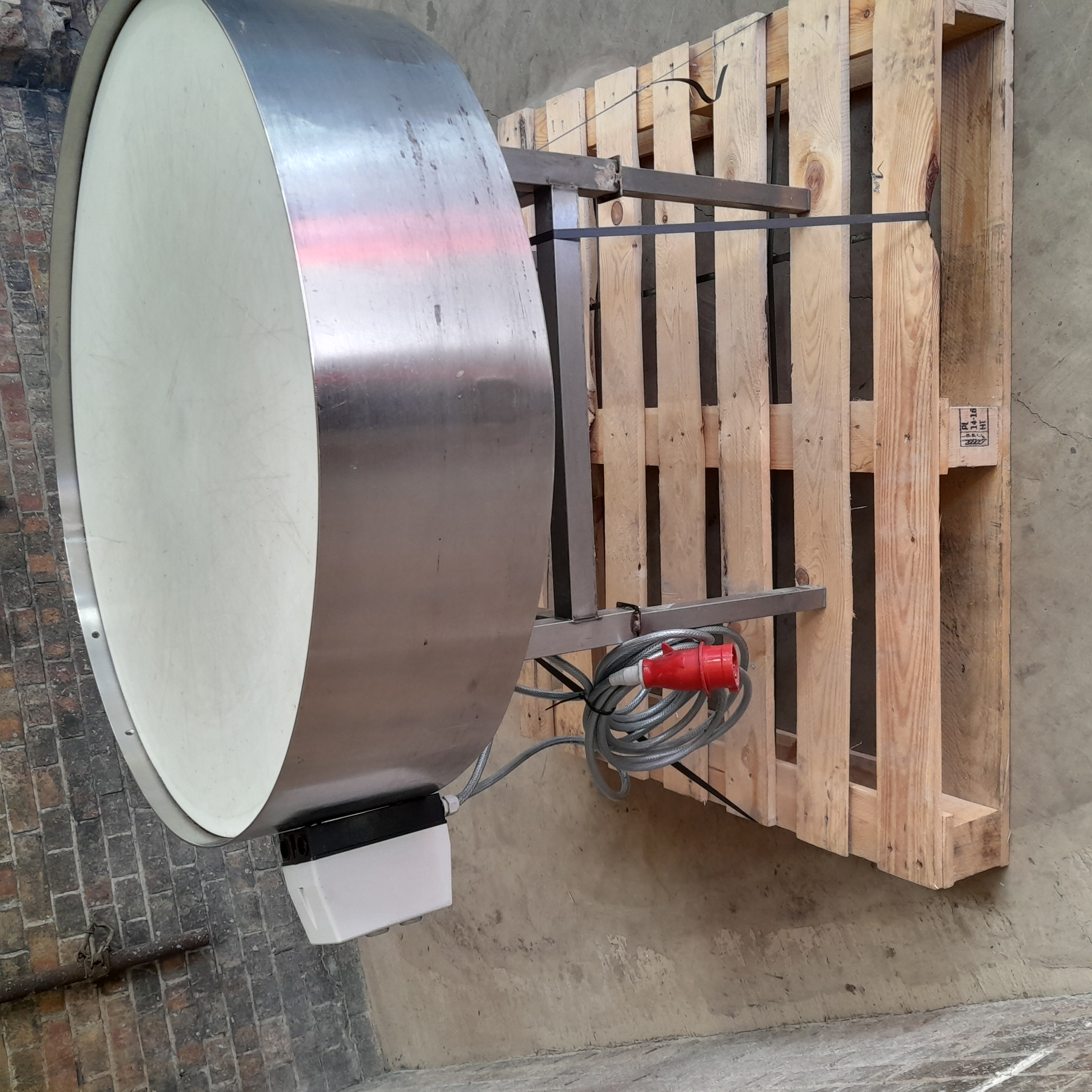 Used Uni Tech Rotary Table