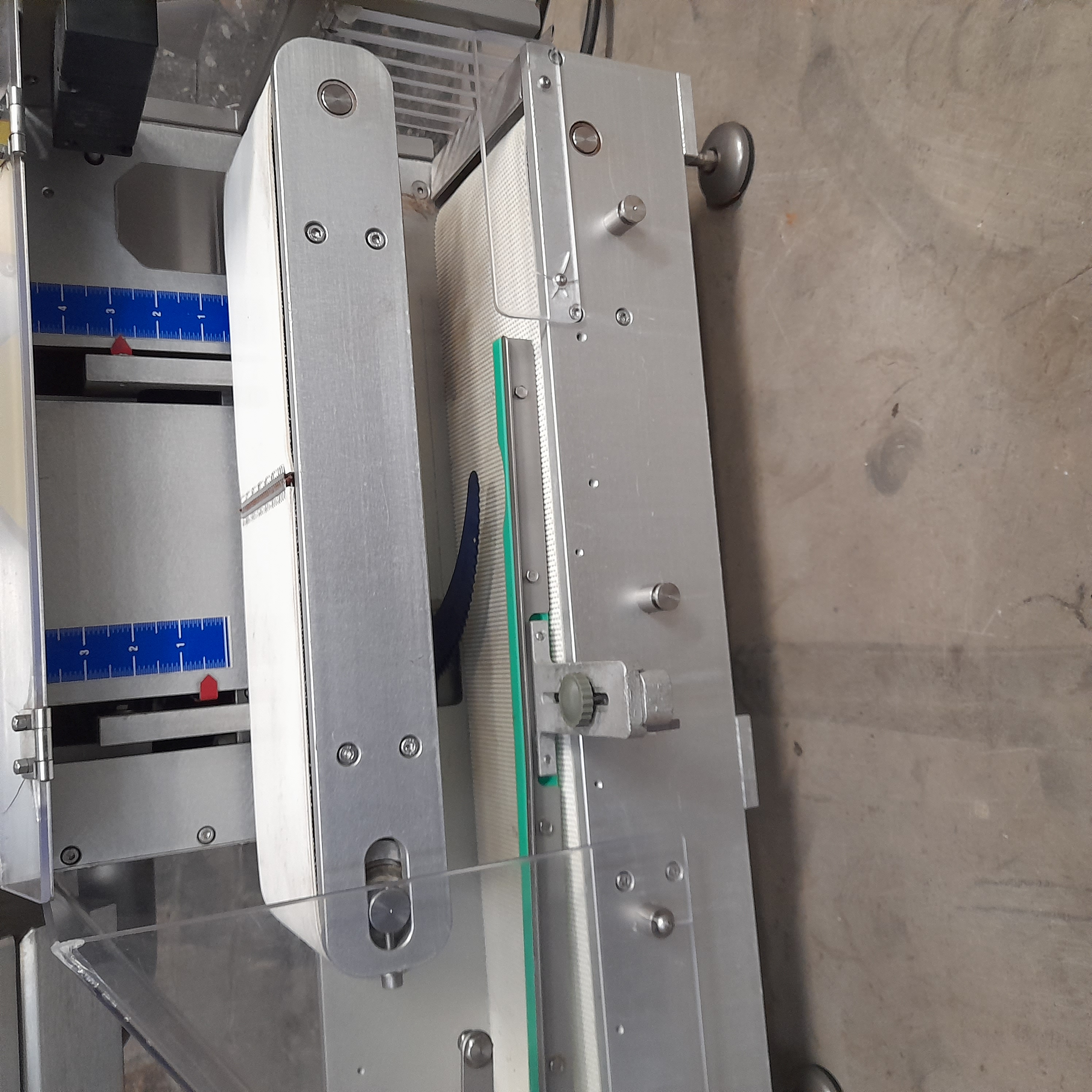 Used Krumbein  BBS-VE Bun & Roll Slicer