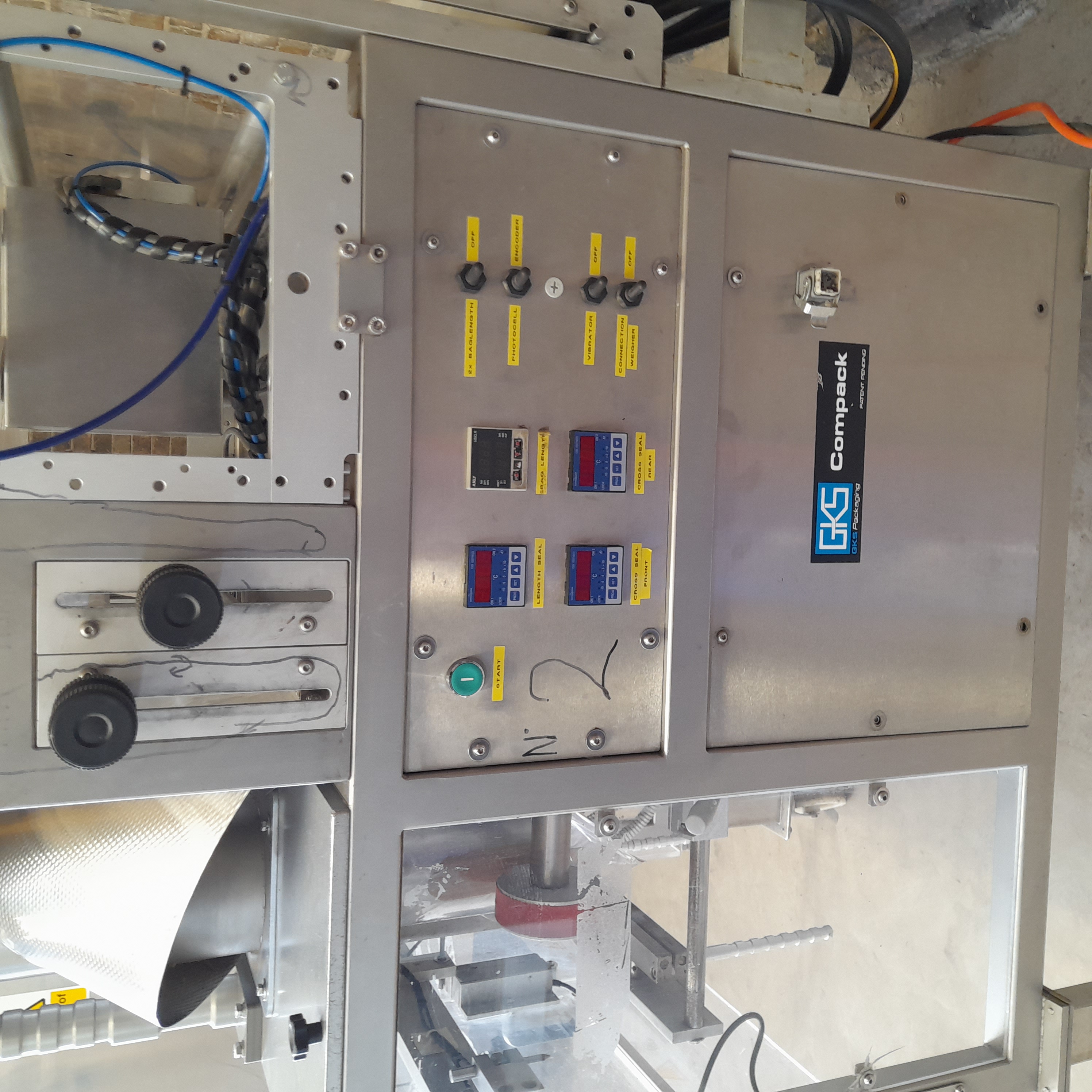 Used Vertical Form Fill Seal Bagging Machine