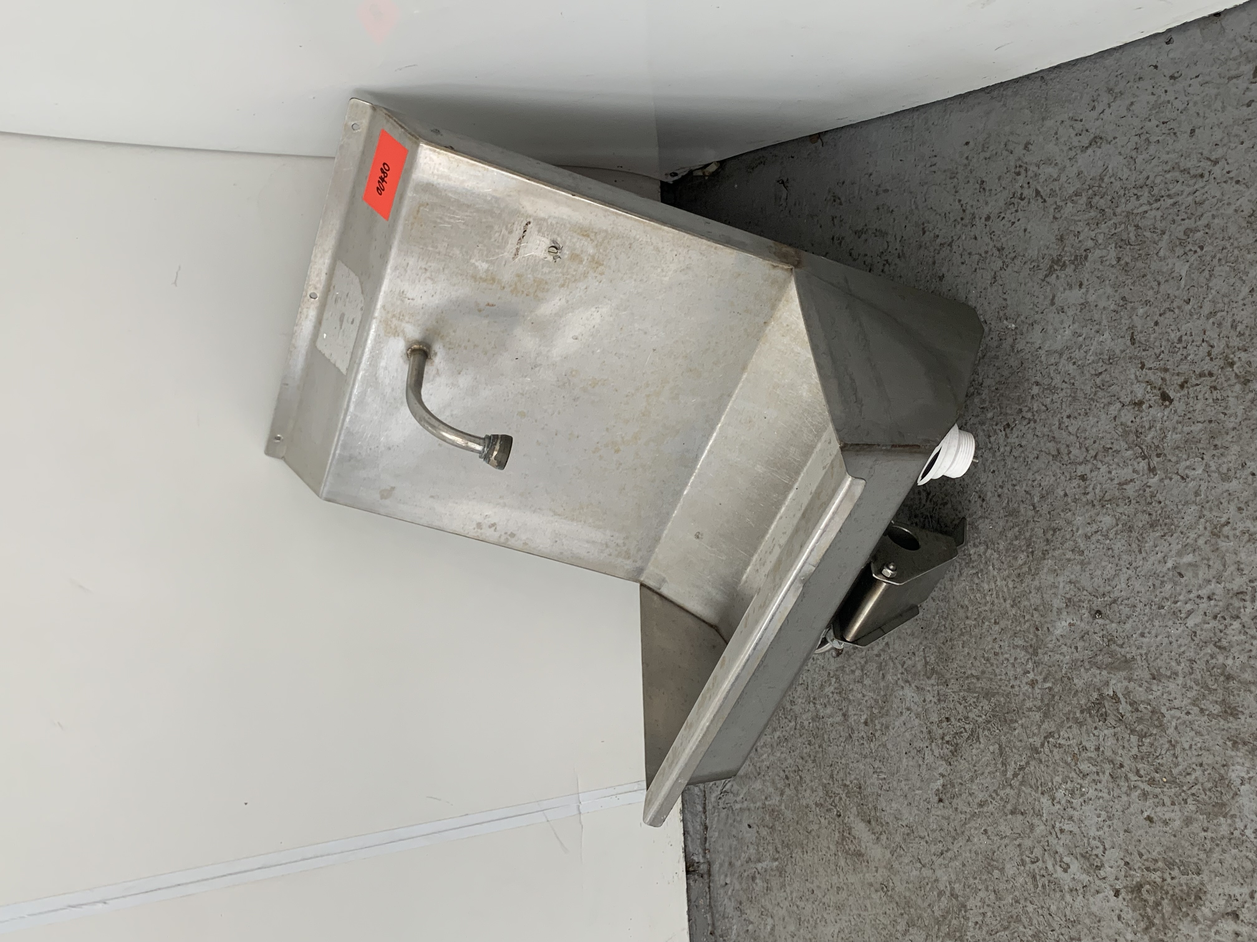 Used Hand Wash Station/Sink