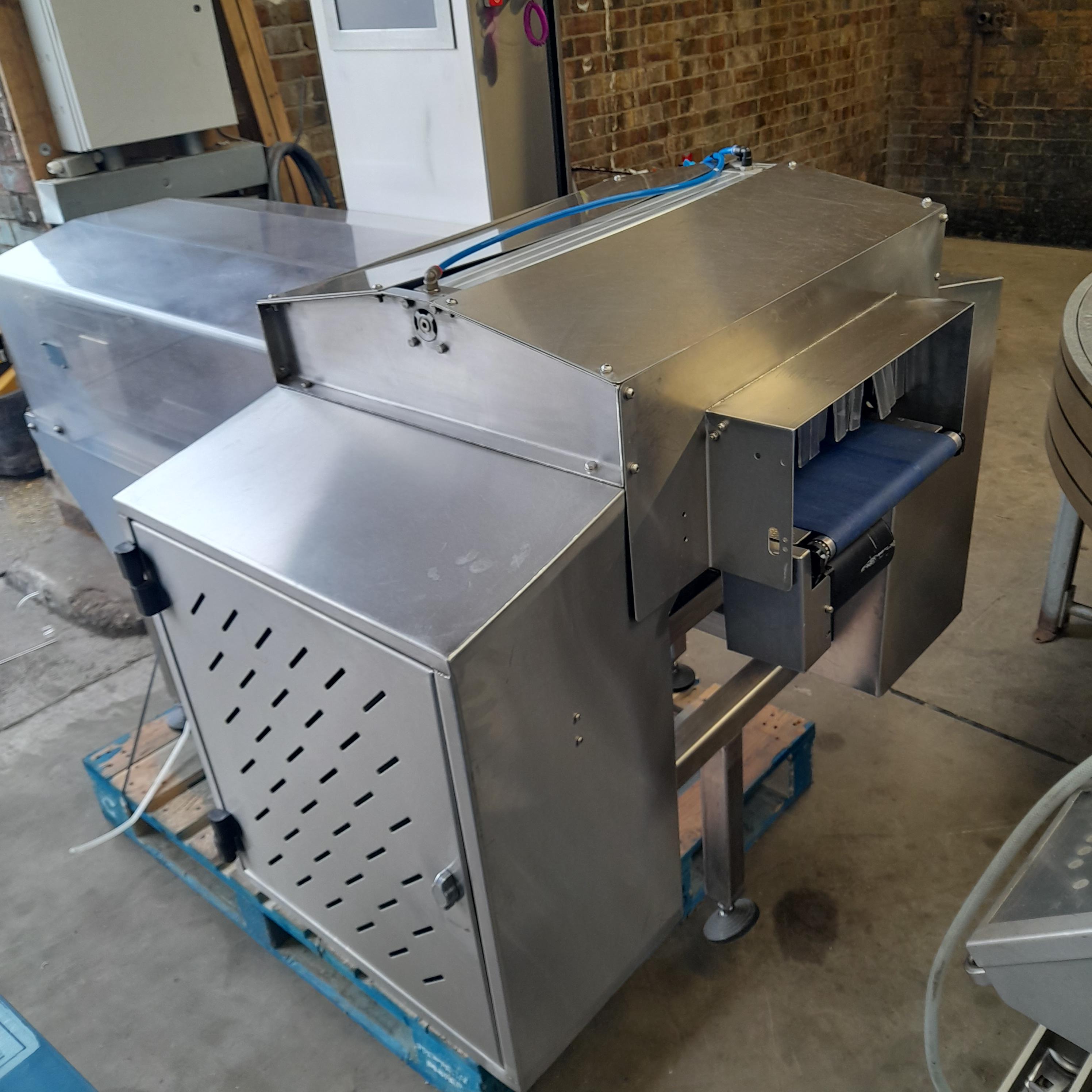 Used Easiweigh DS3005 Checkweigher