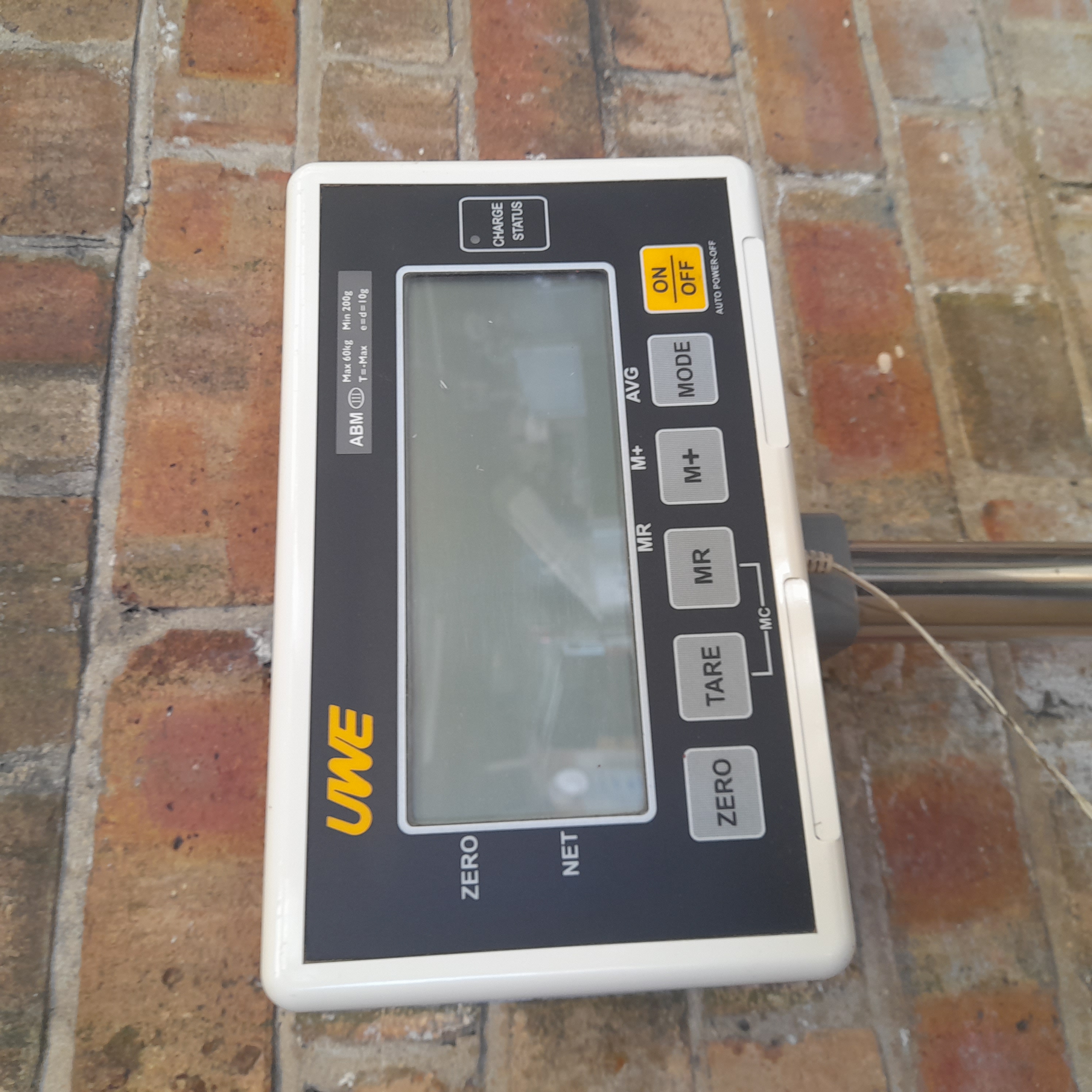 Used Universal Weight Electronics Scales