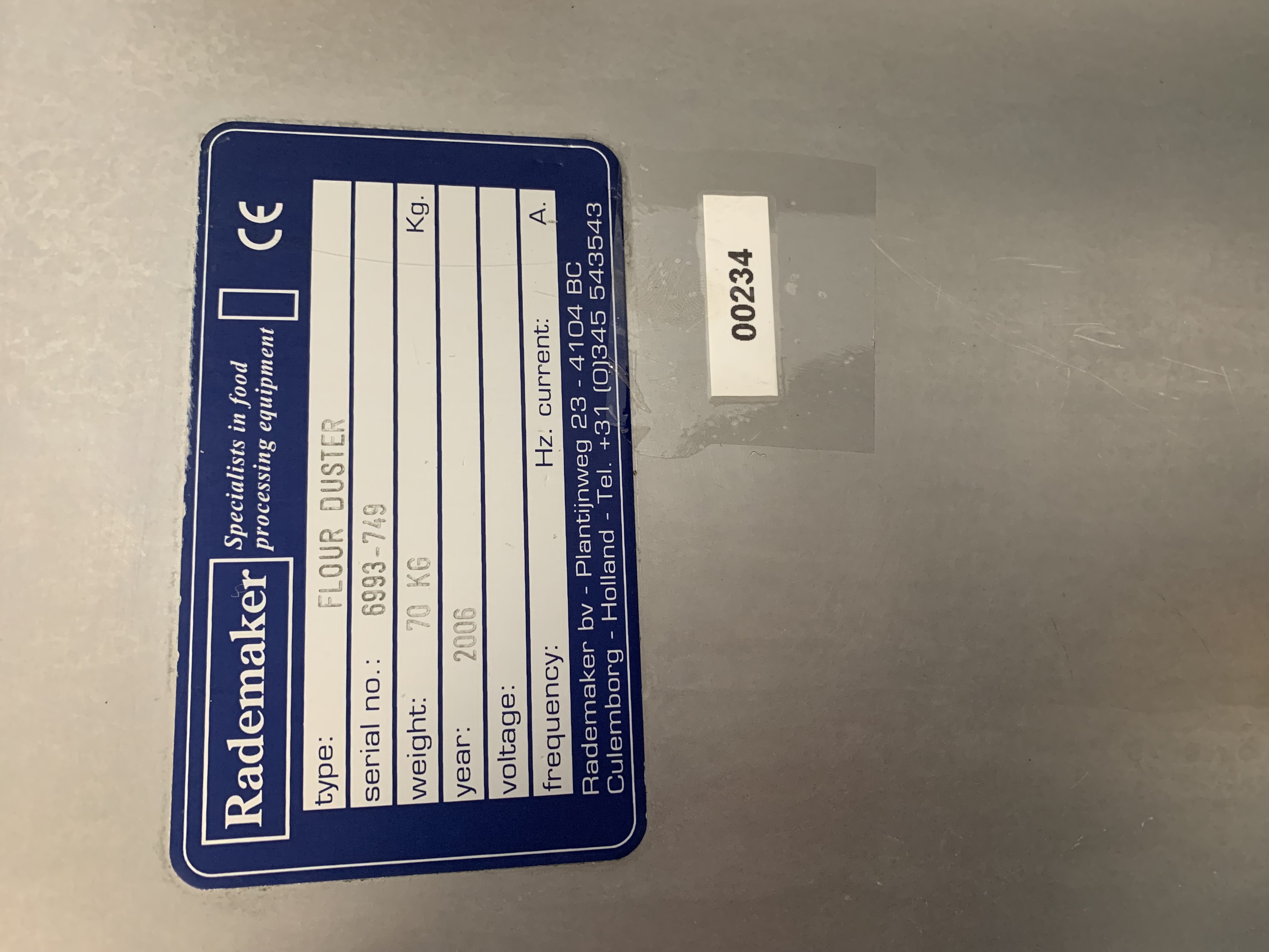 Used Used Flour Duster