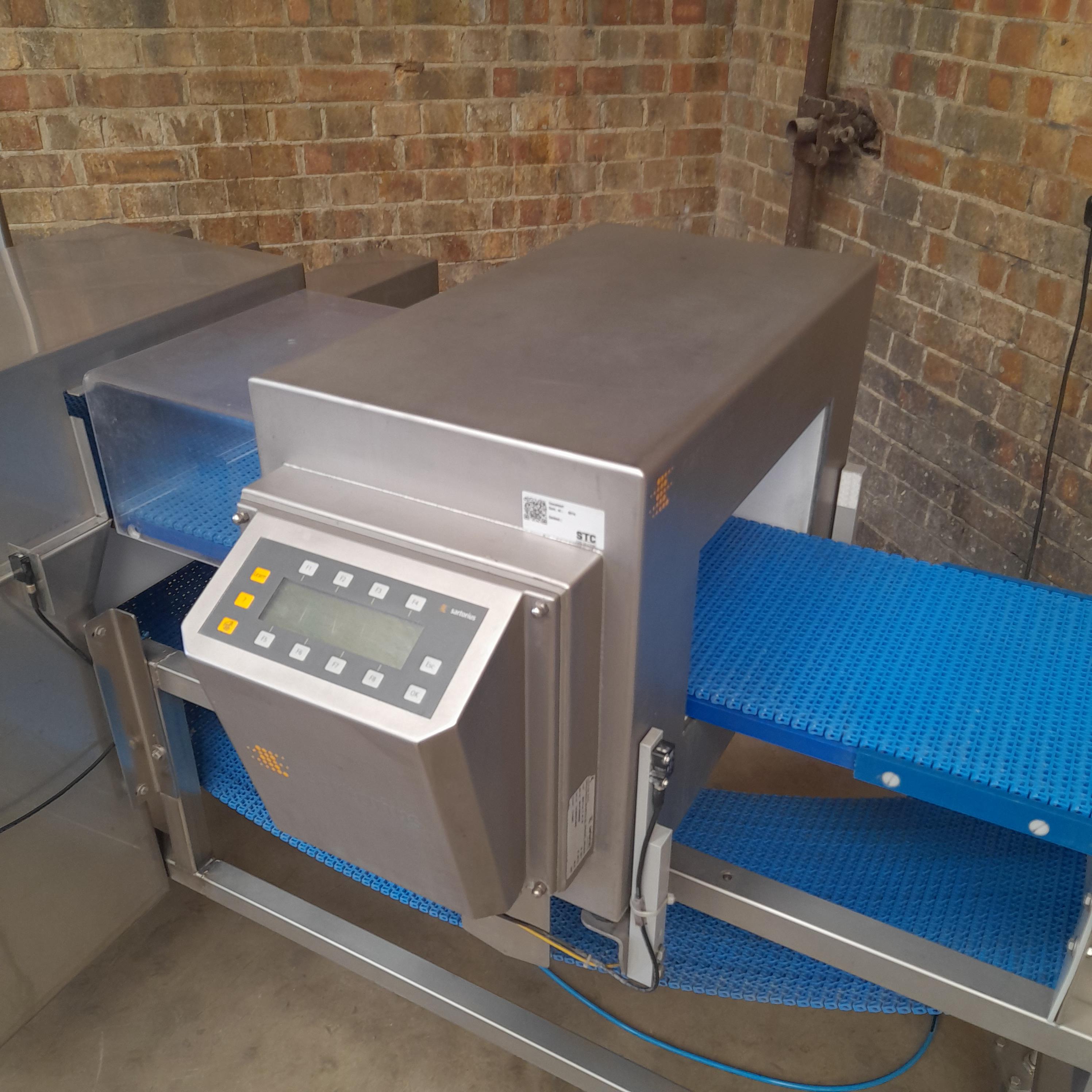 Used Sartorius BMK4 Metal Detector