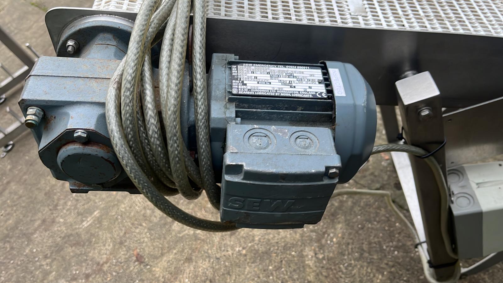 Used Incline Conveyor