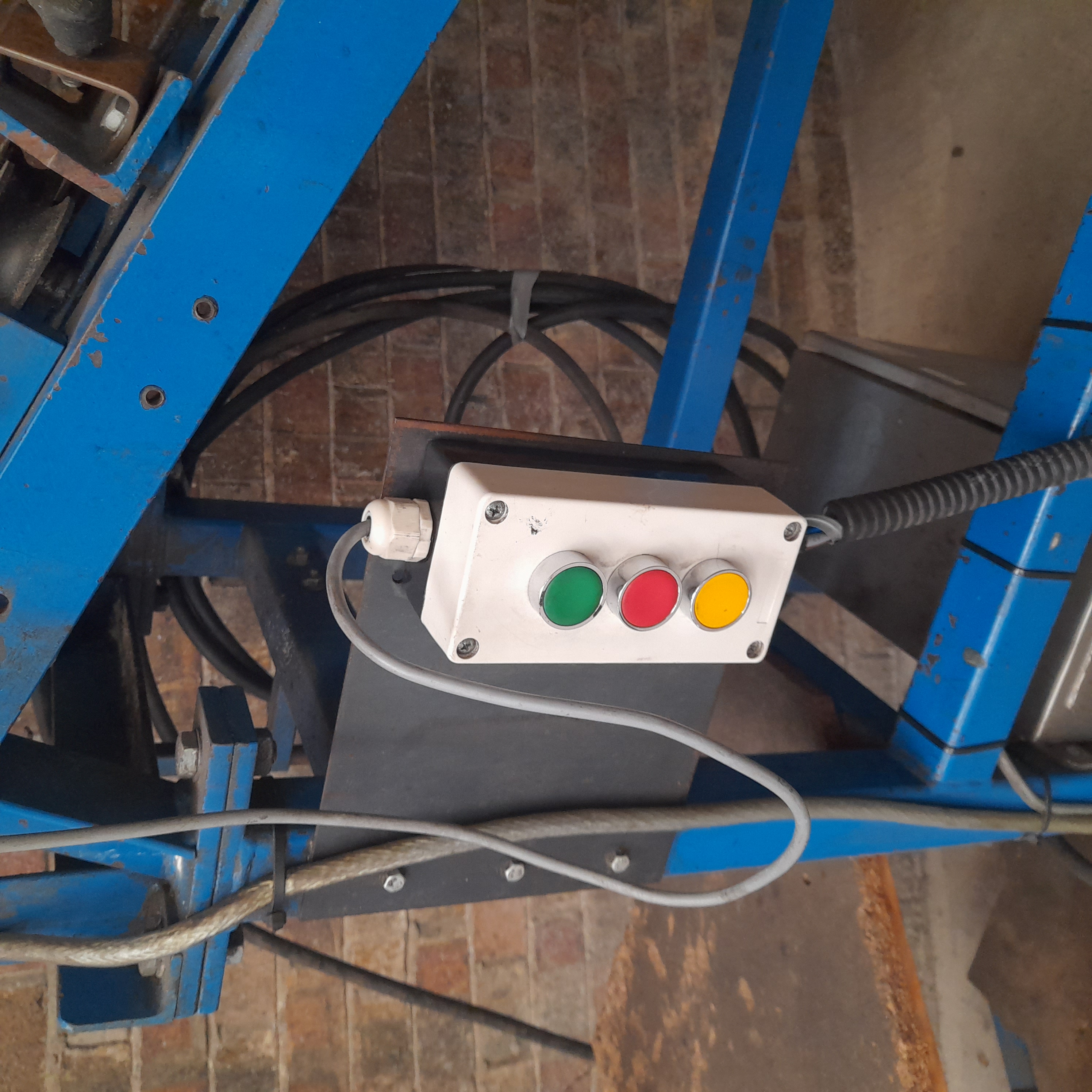 Used Purdy Labeller & Glue Pot