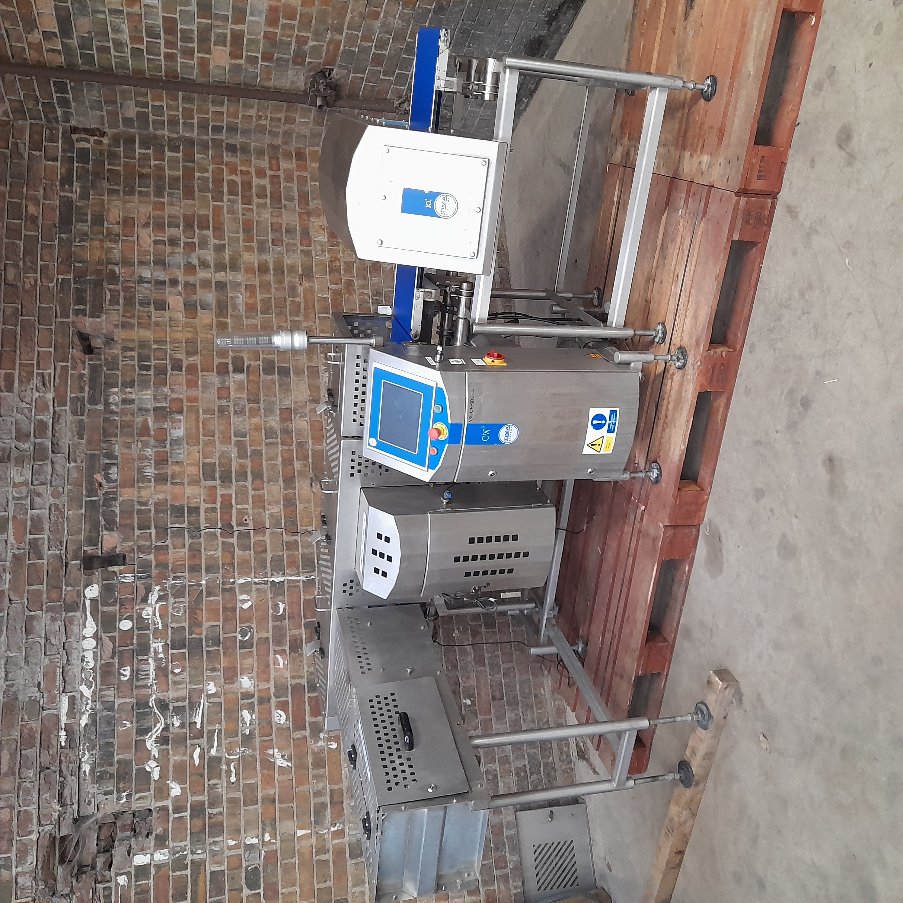 Used Loma IQ3 Metal Detector, Checkweigher & Bins