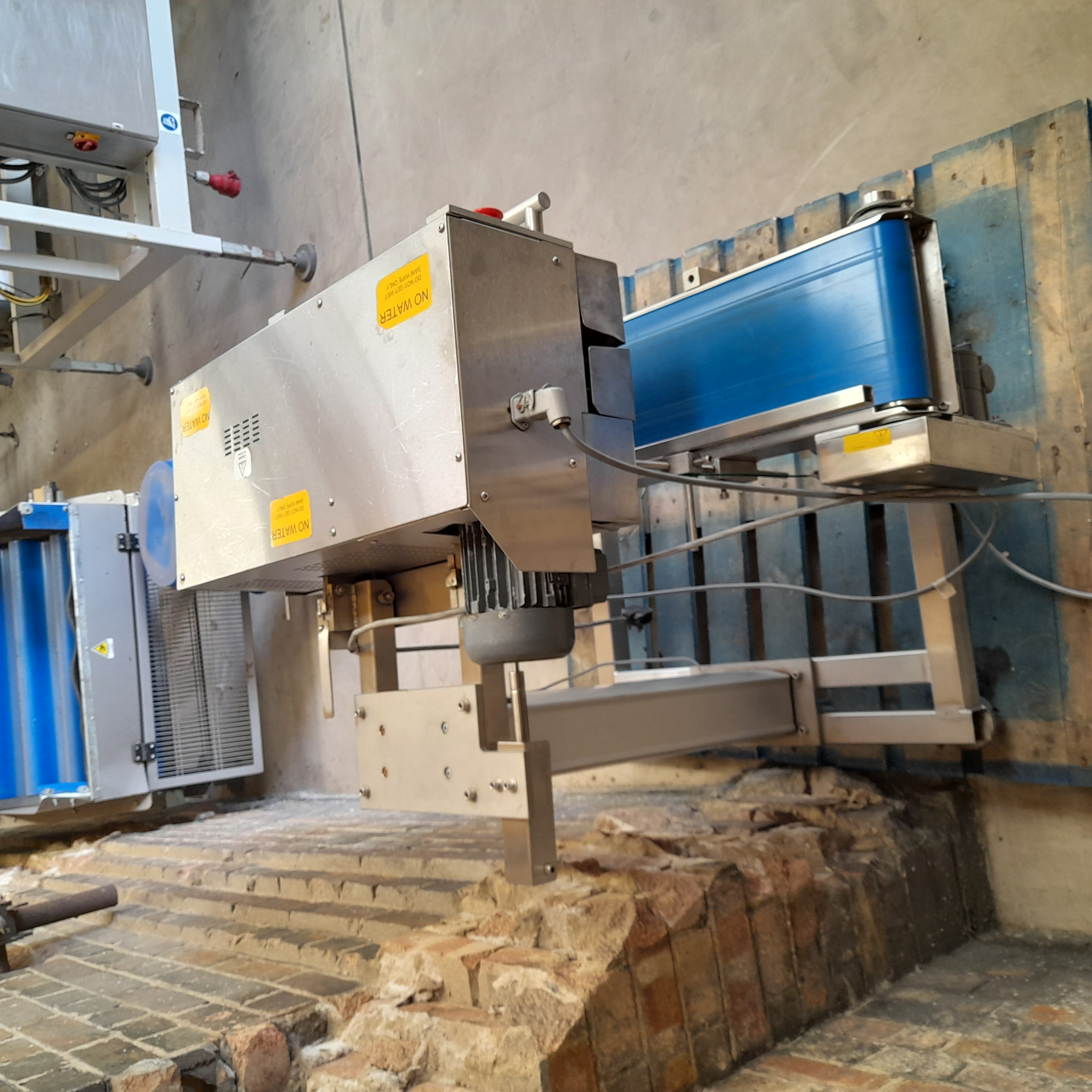 Used VFI Continuous Band Sealer