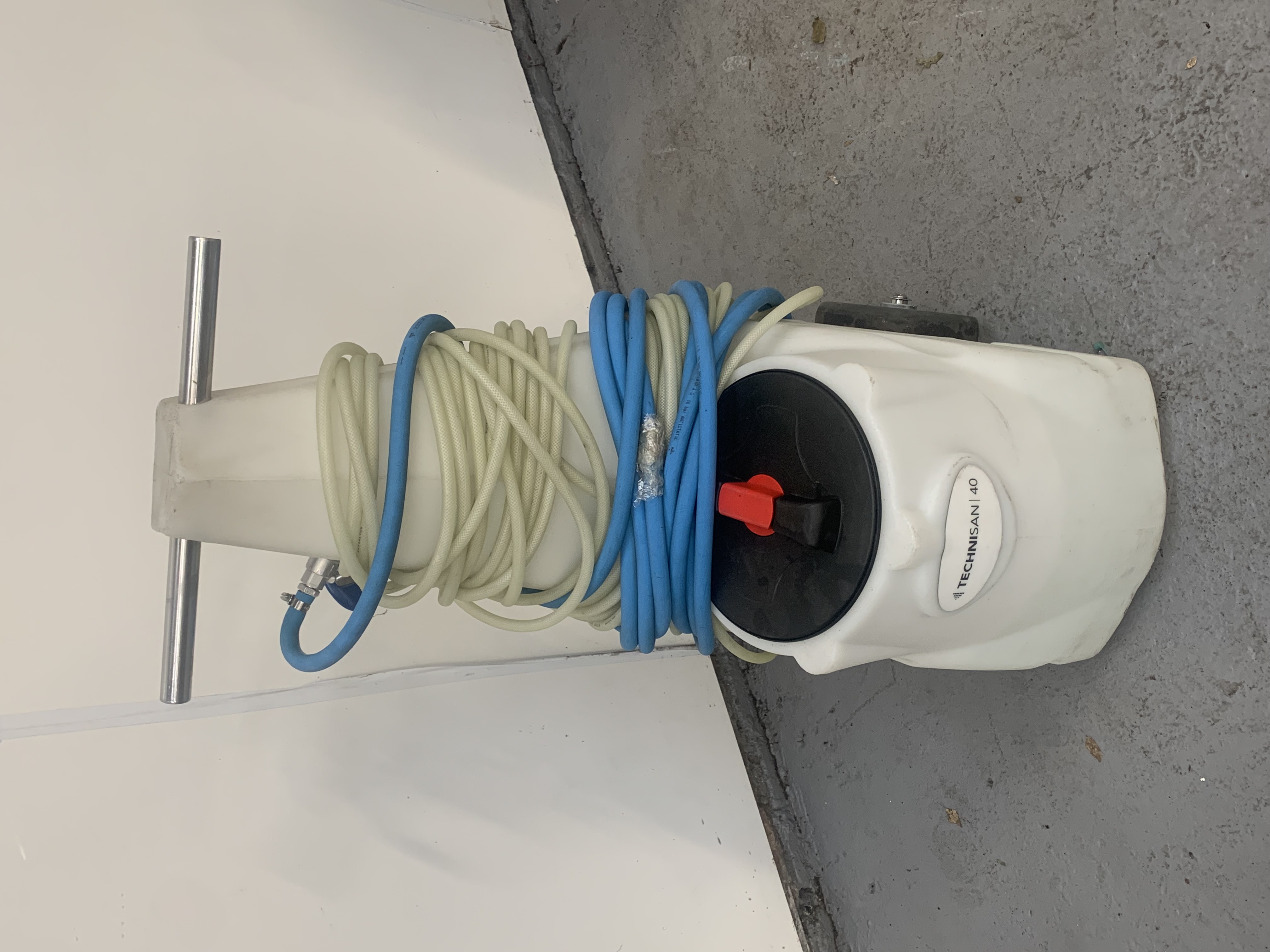 Used Used Sanitizer Trolley