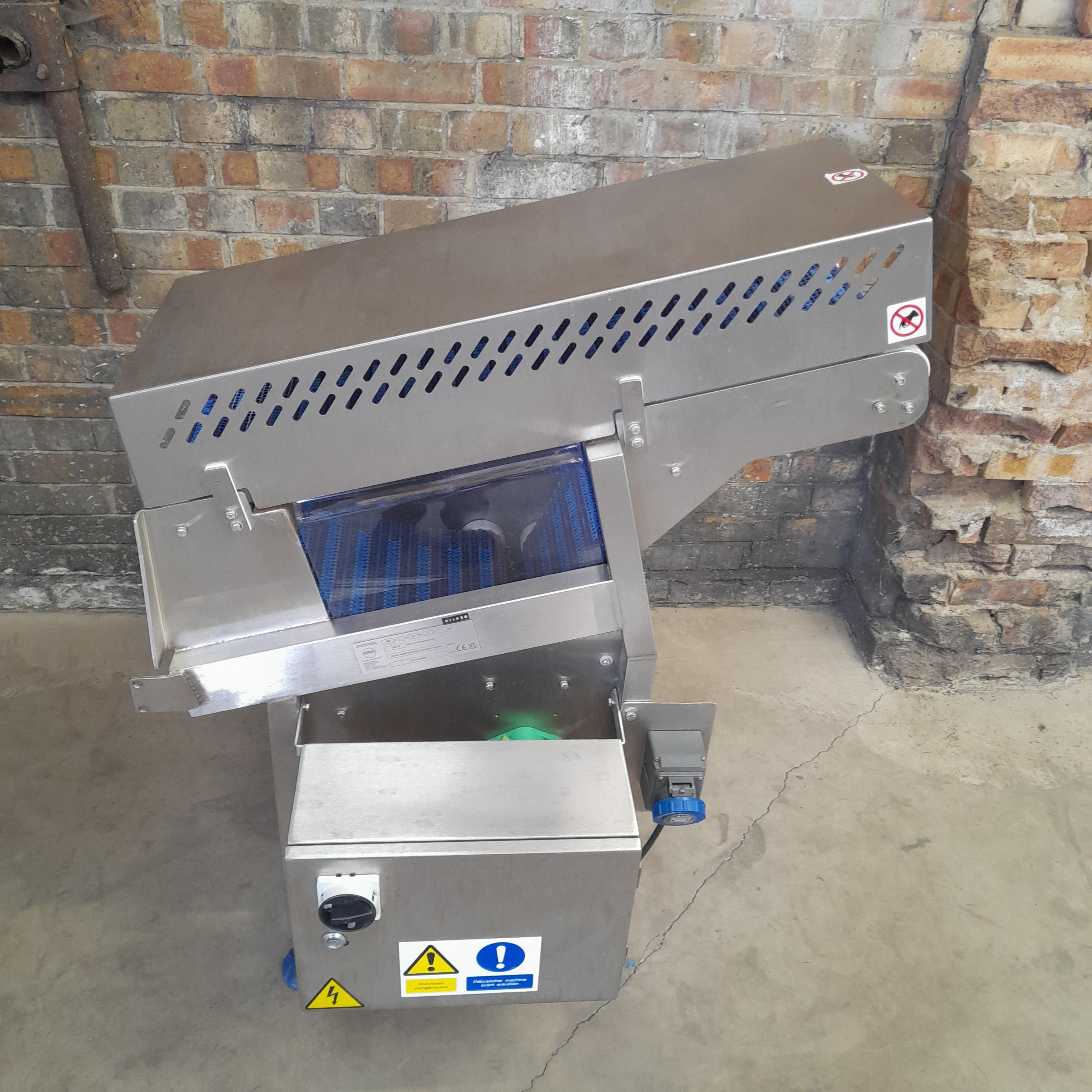 Used Used 2022 LOMA (IQ3) Systems Incline Conveyor