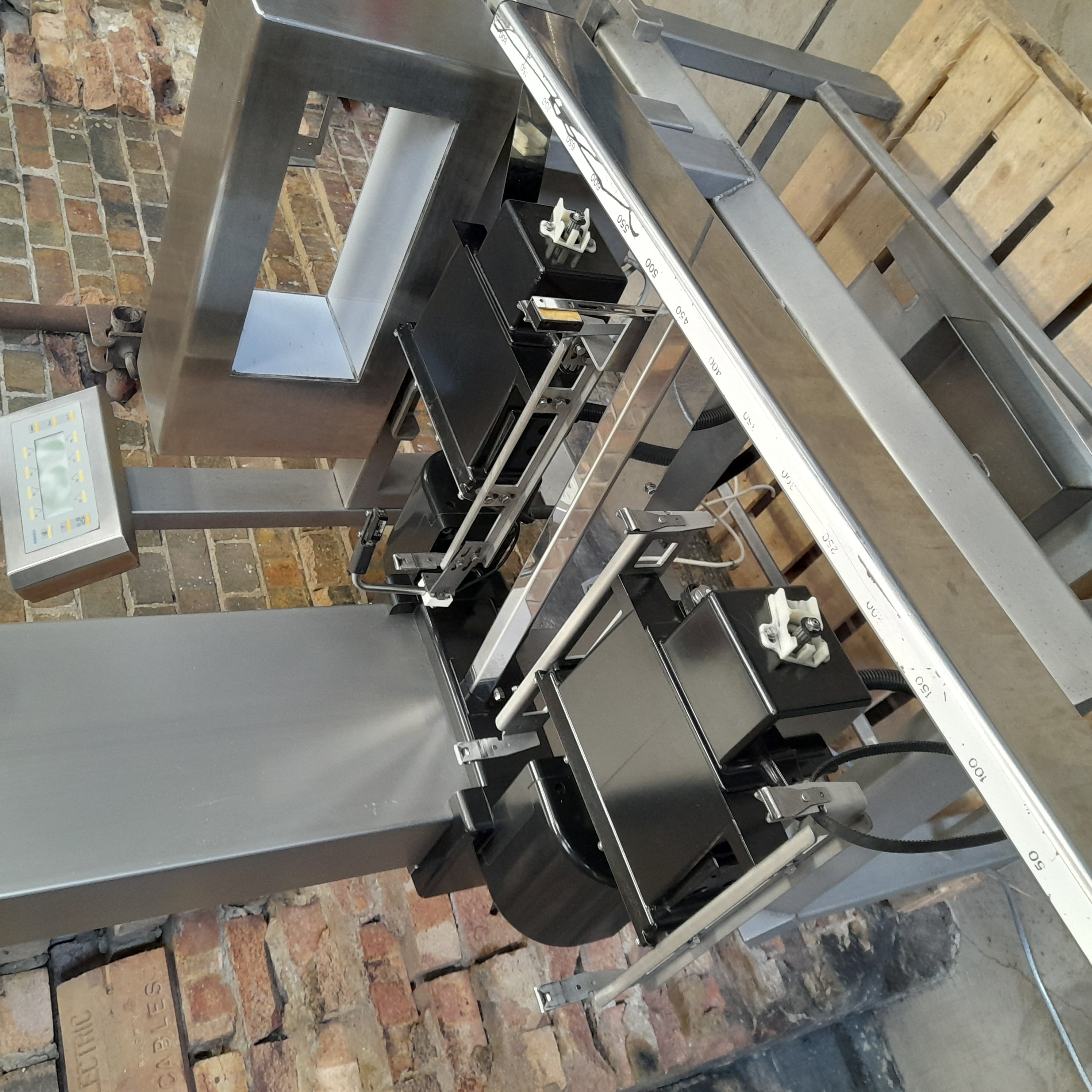 Used Ishida Checkweigher & Bockels Metal Detector