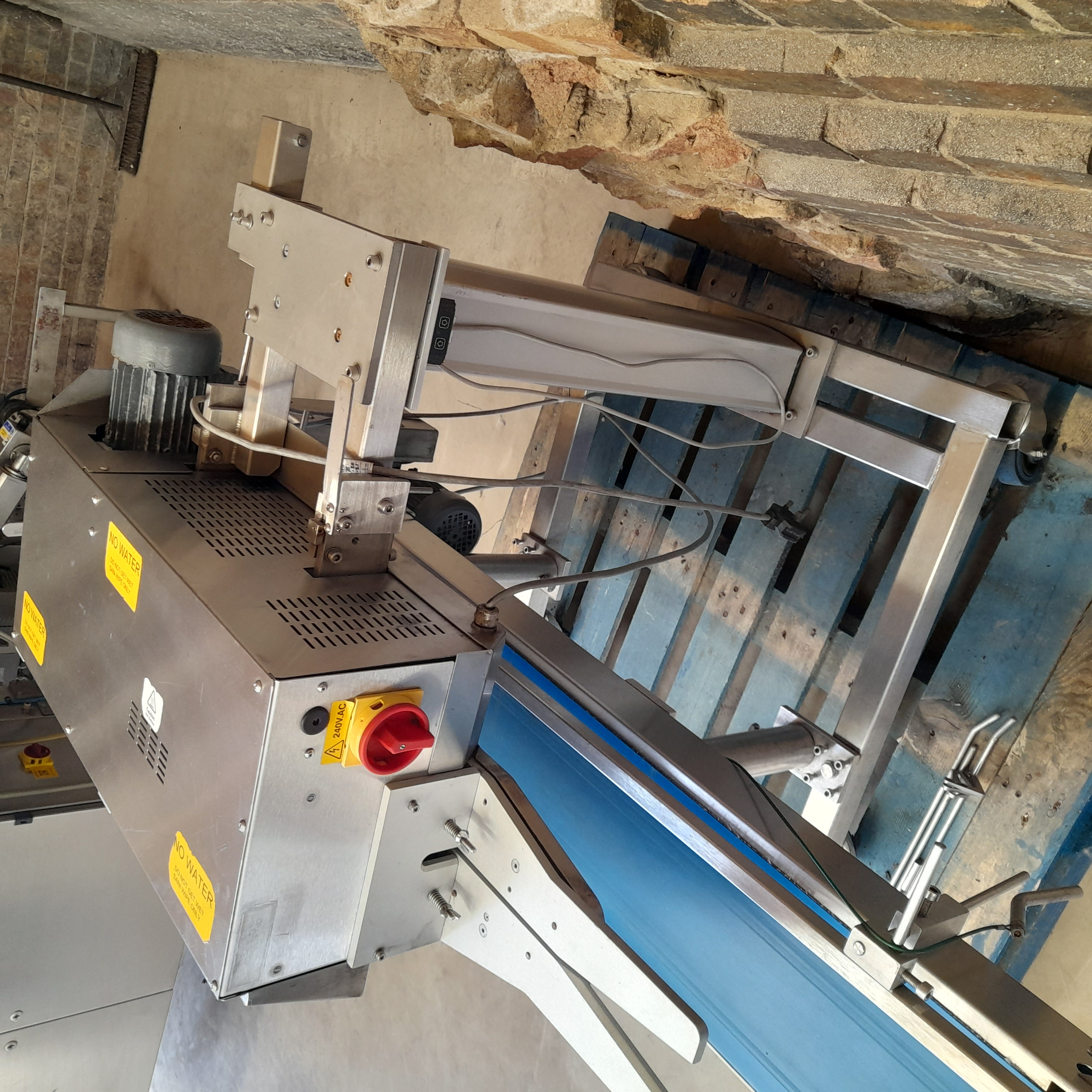 Used VFI Continuous Band Sealer