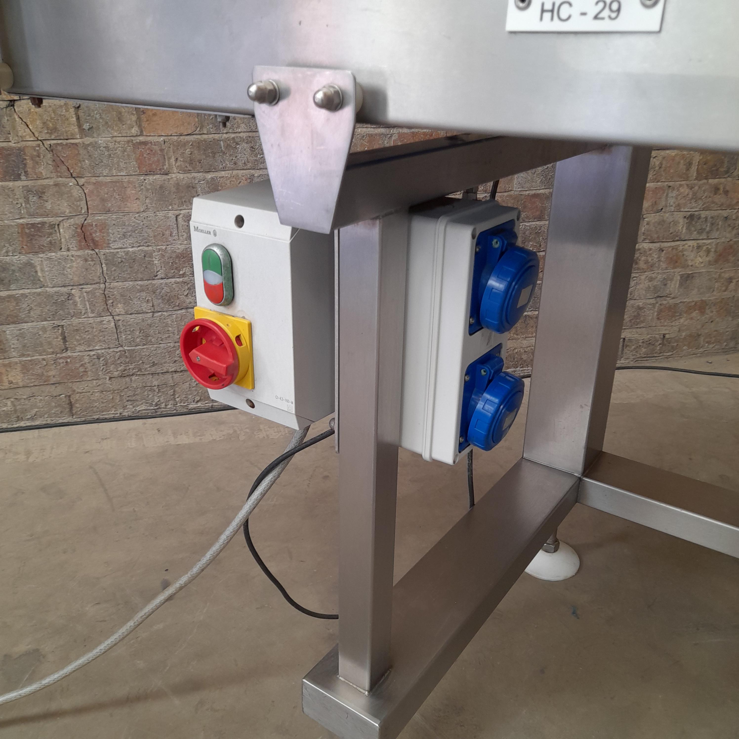 Used Crown Conveyors Straight Conveyor