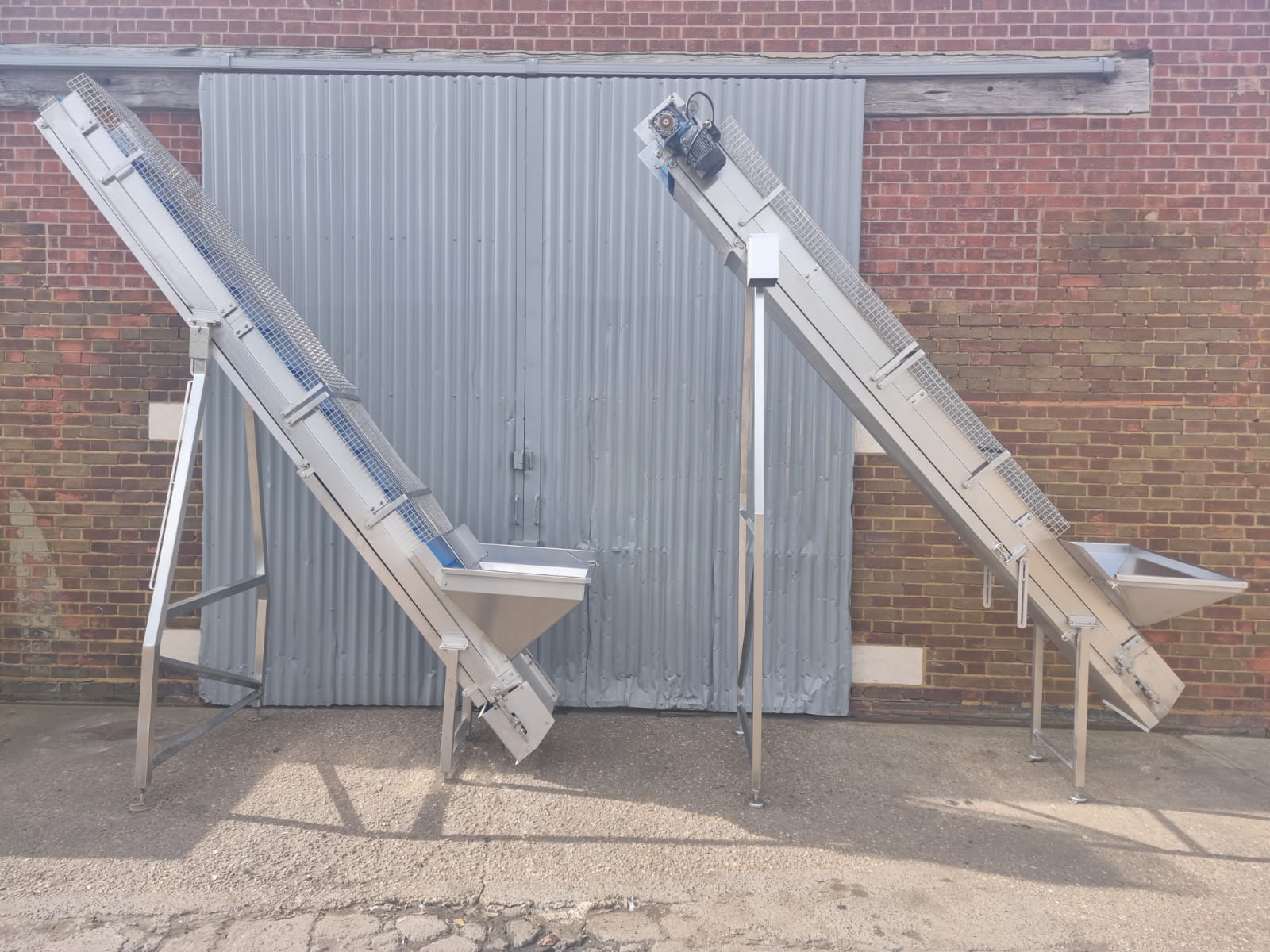 Used Used stainless steel infeed incline conveyor 