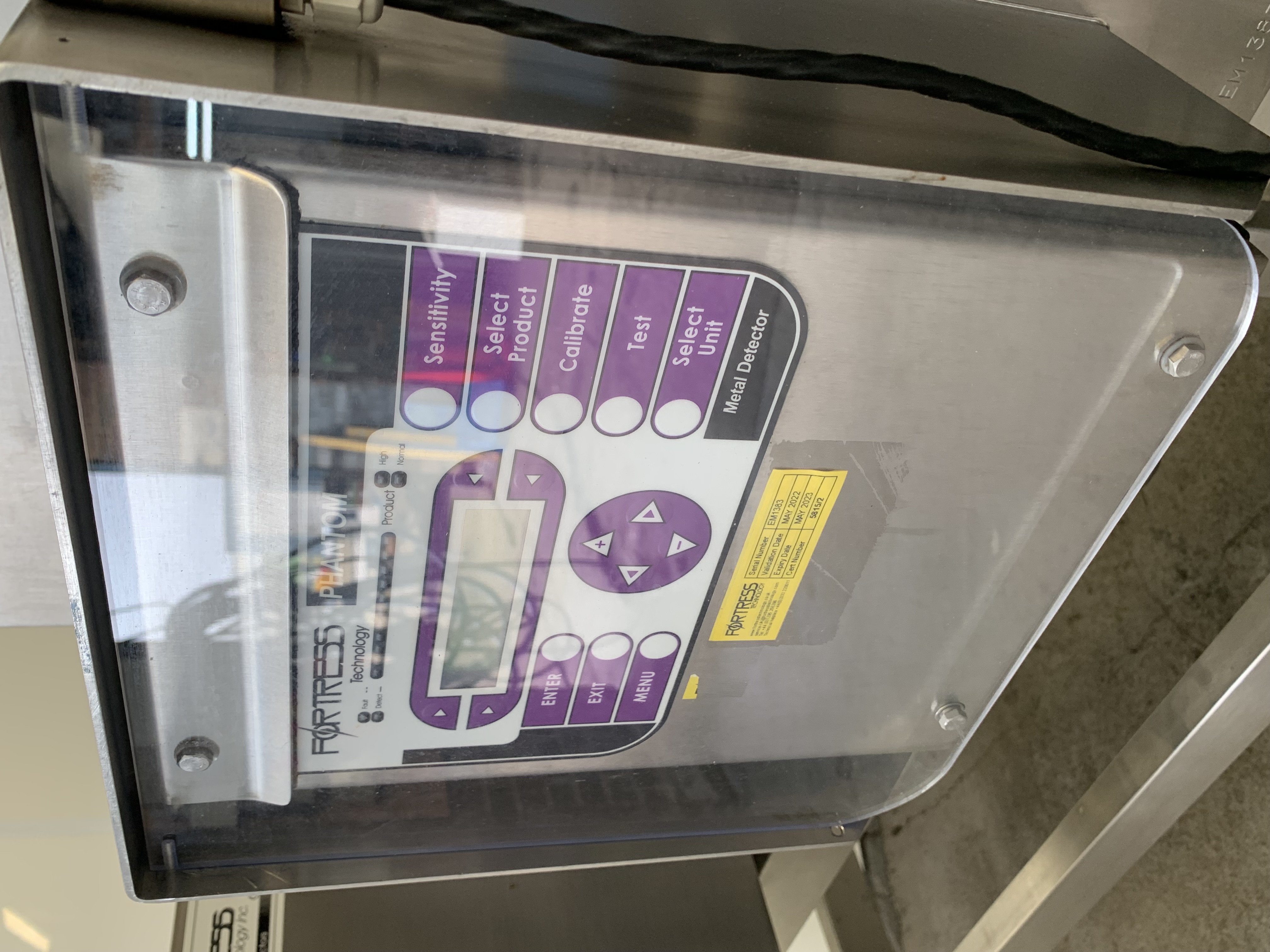 Used Easiweigh Fortress Metal Detector