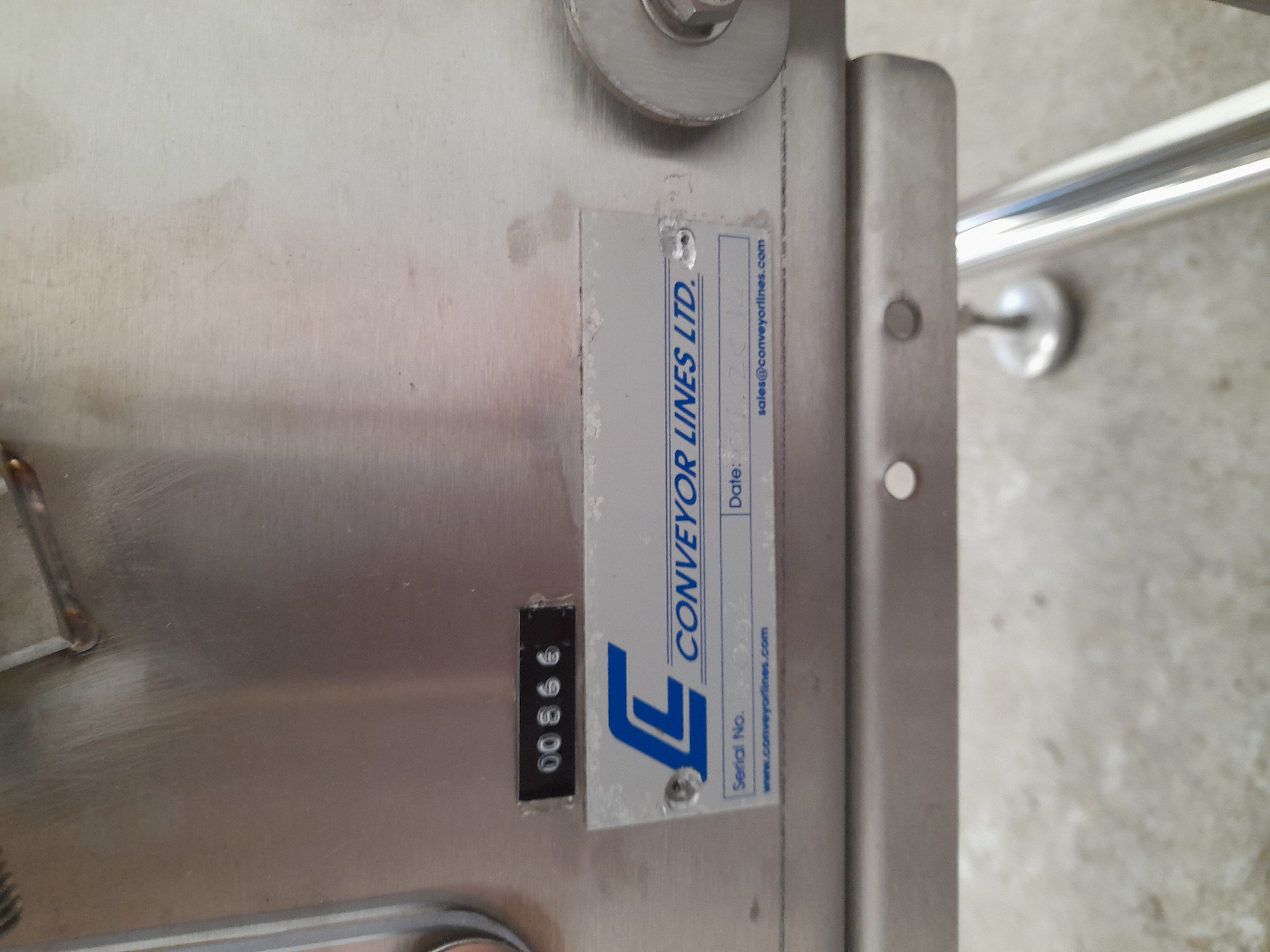 Used Incline Roller Conveyor