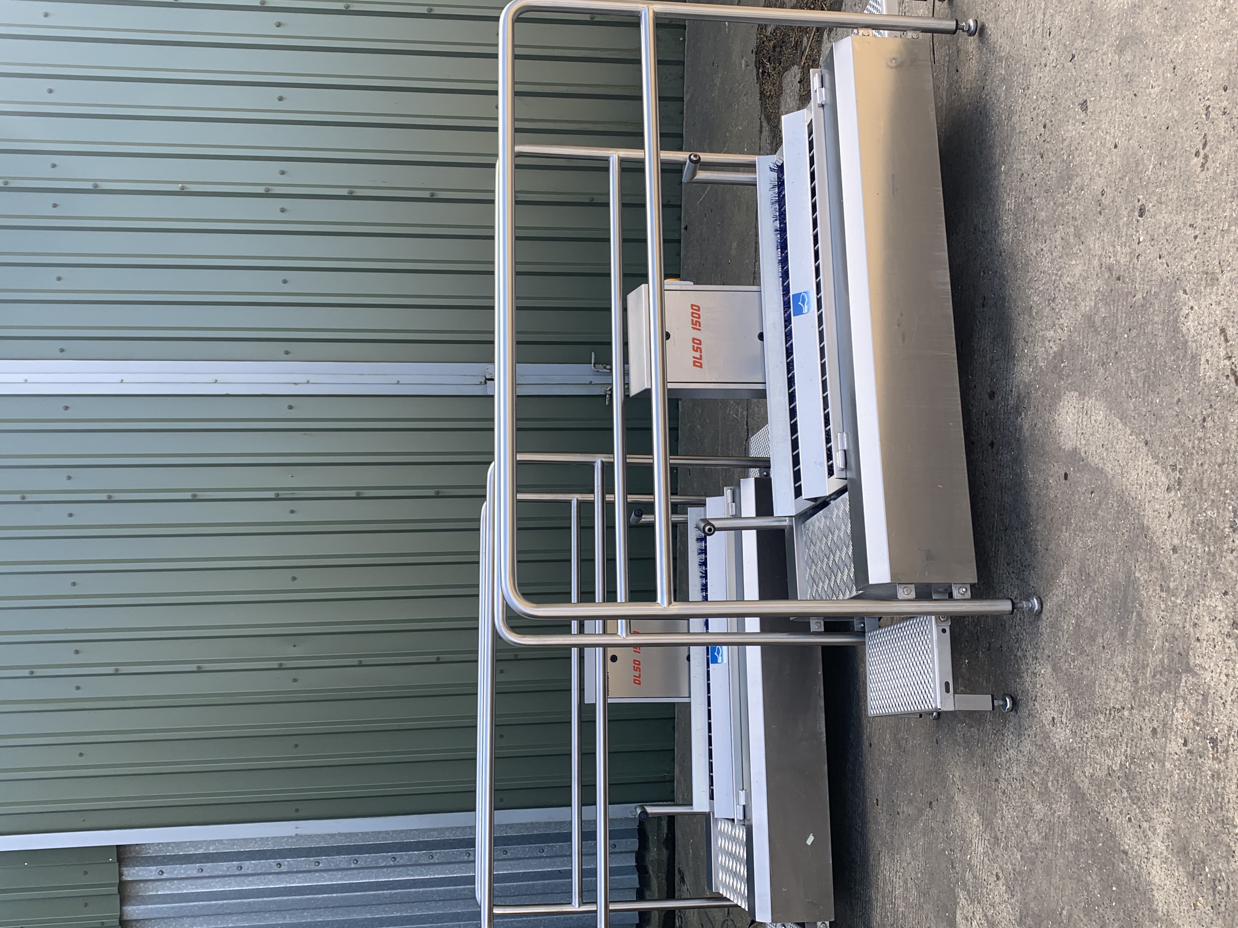 Used Walk-Through Boot Wash