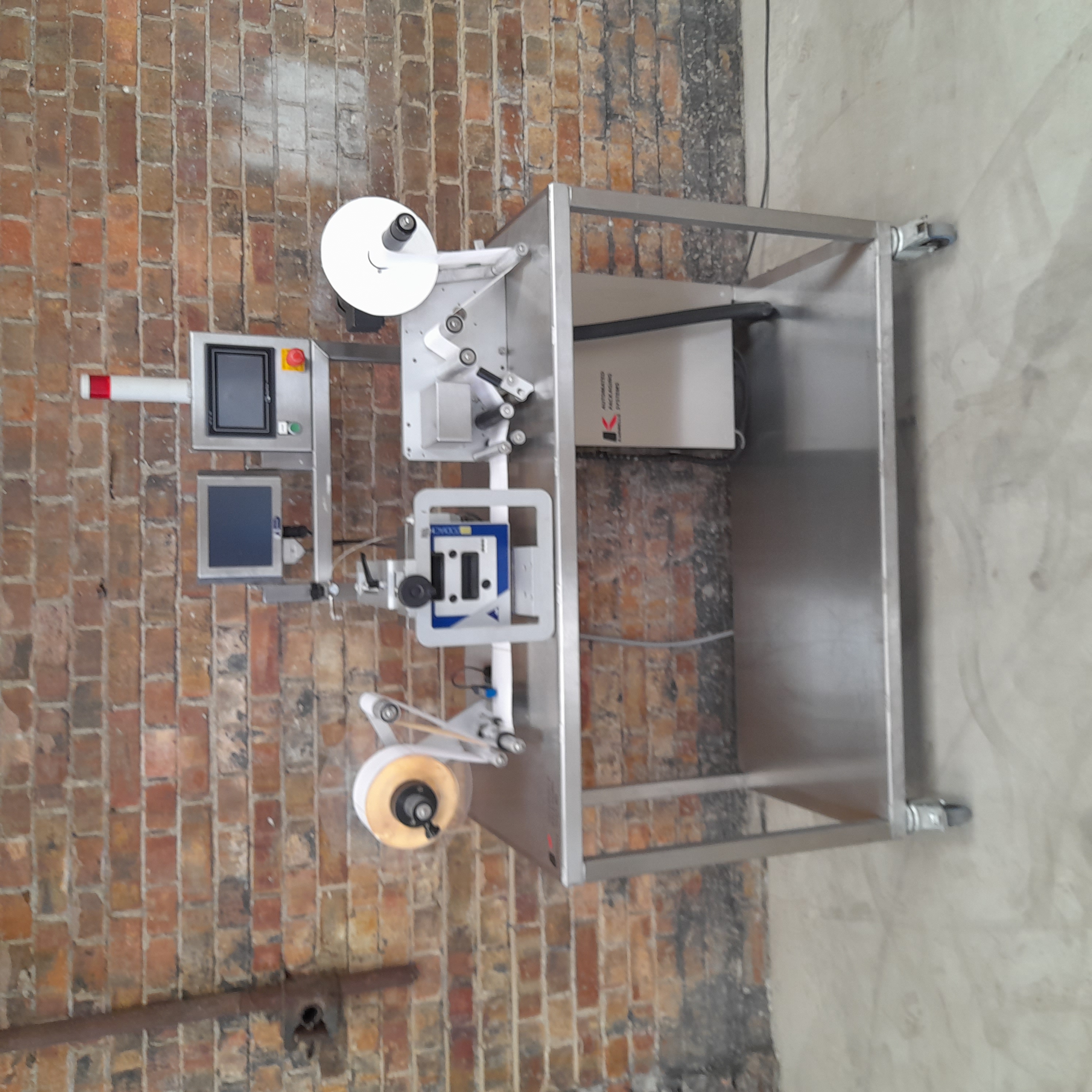 Used Side-Apply Labeller Station