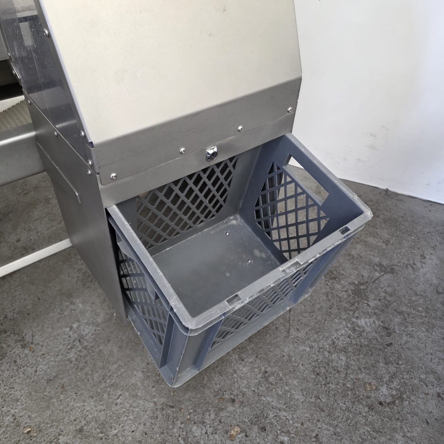 Used Sesotho Varicon Metal Detector