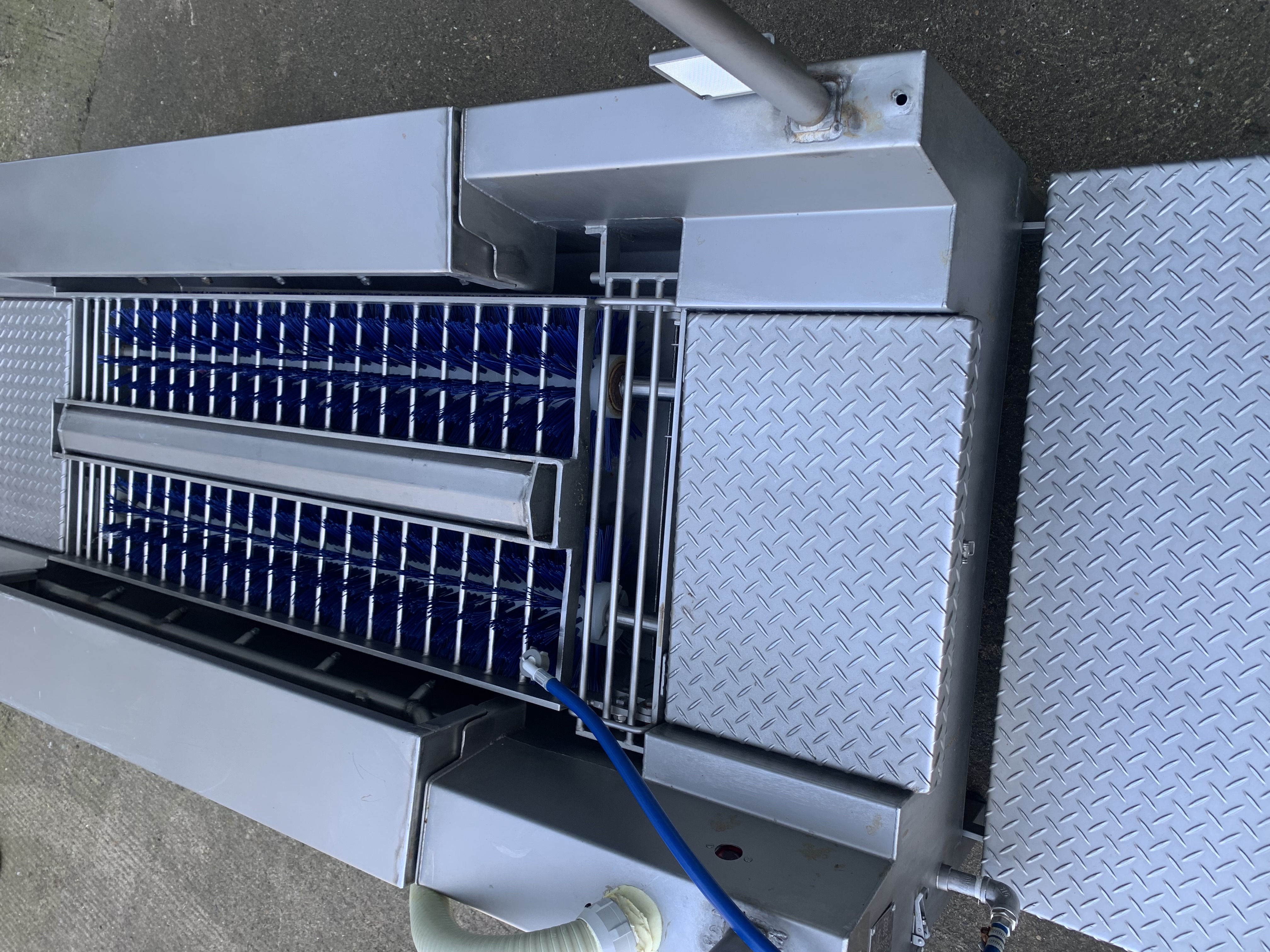 Used Walk-Through Boot Wash