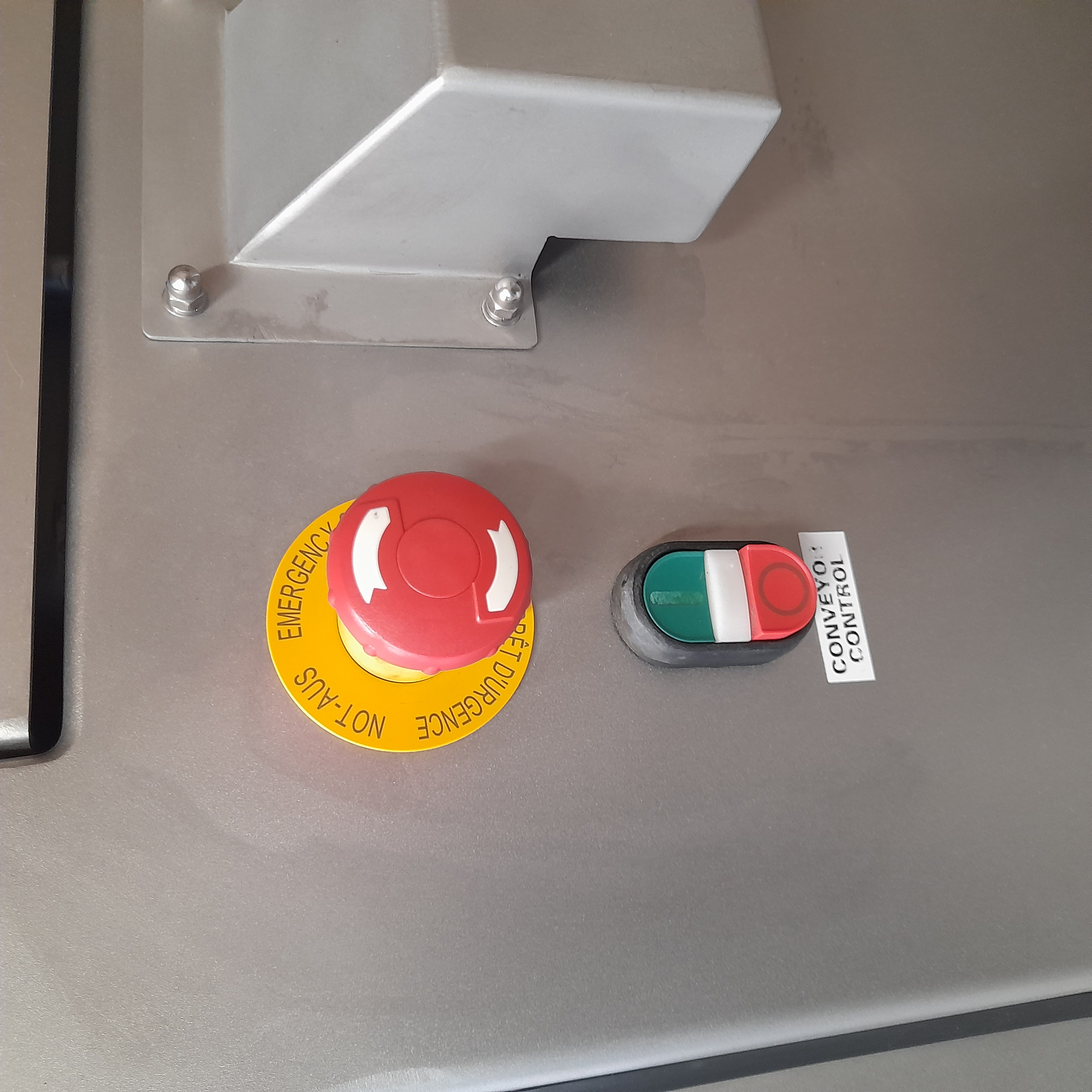 Used Loma Systems Sentry XR - XRay Machine