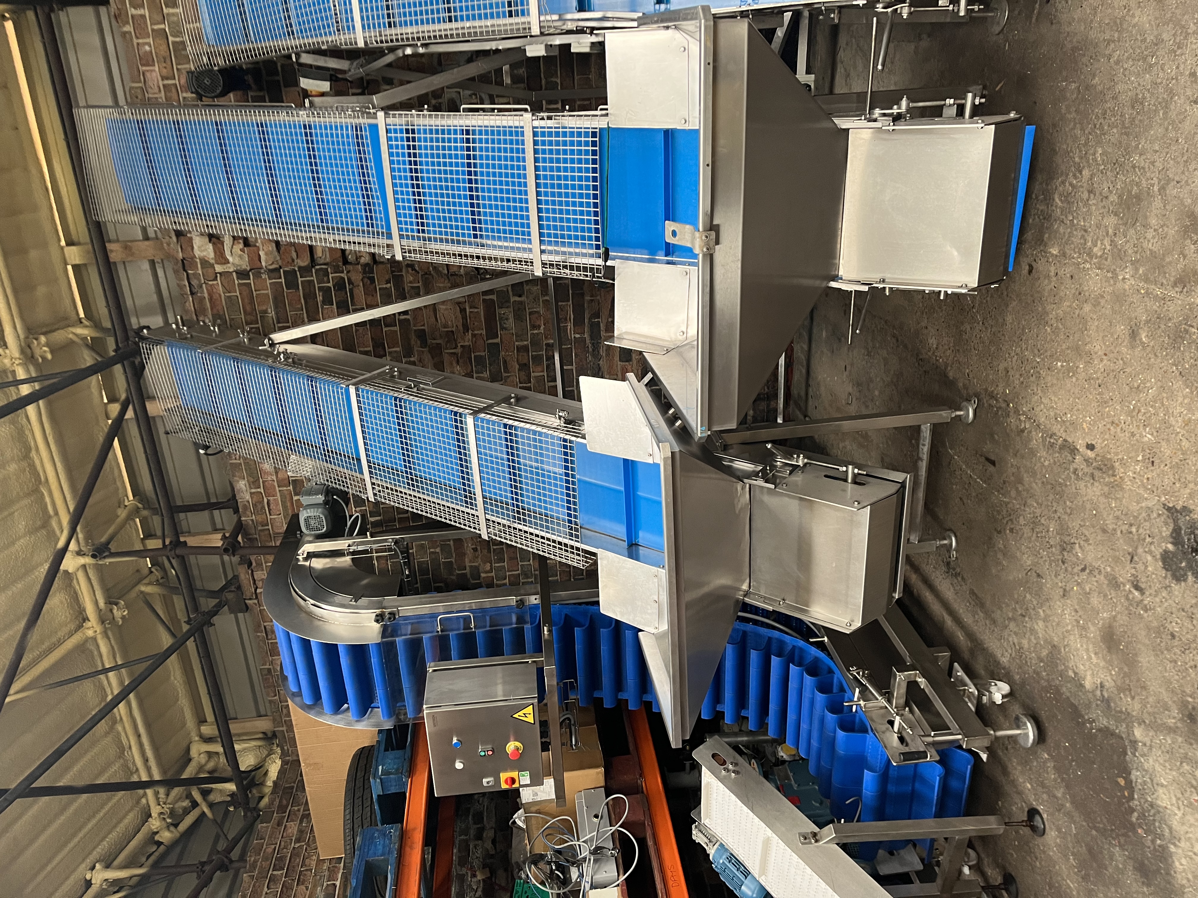 Used Used stainless steel infeed incline conveyor 