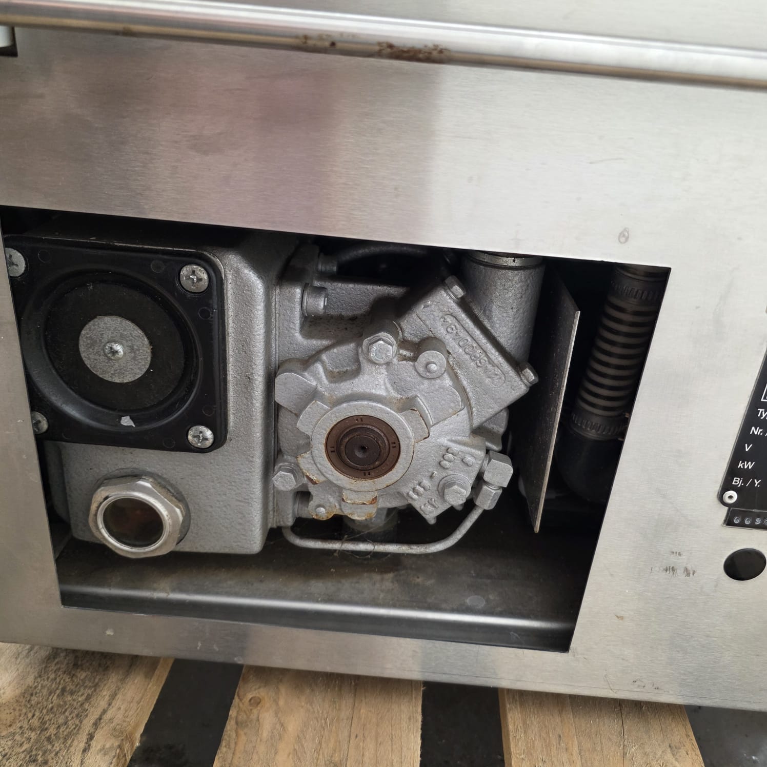 Used Intervacuum Sealer INV6