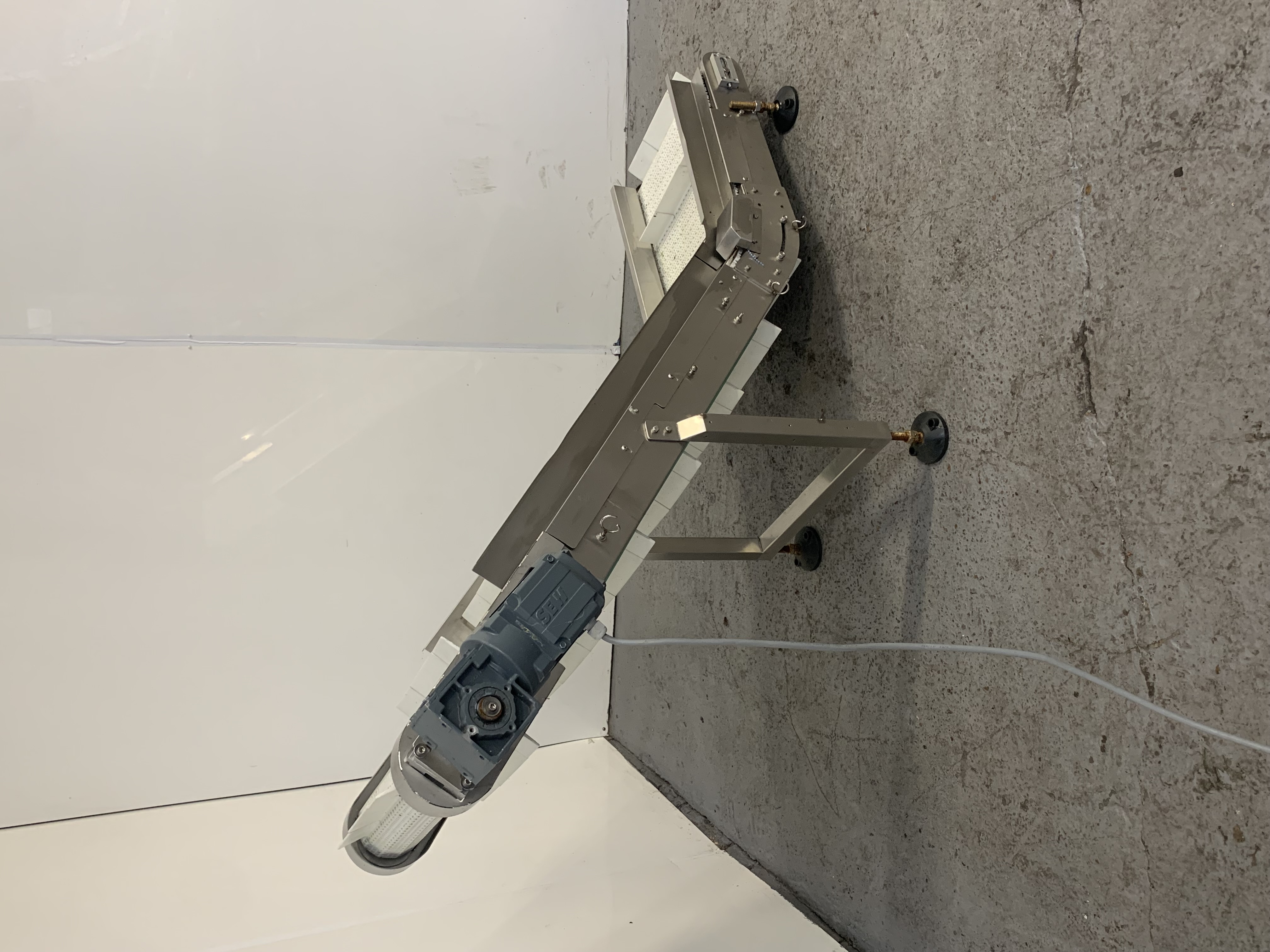 Used Incline Conveyor