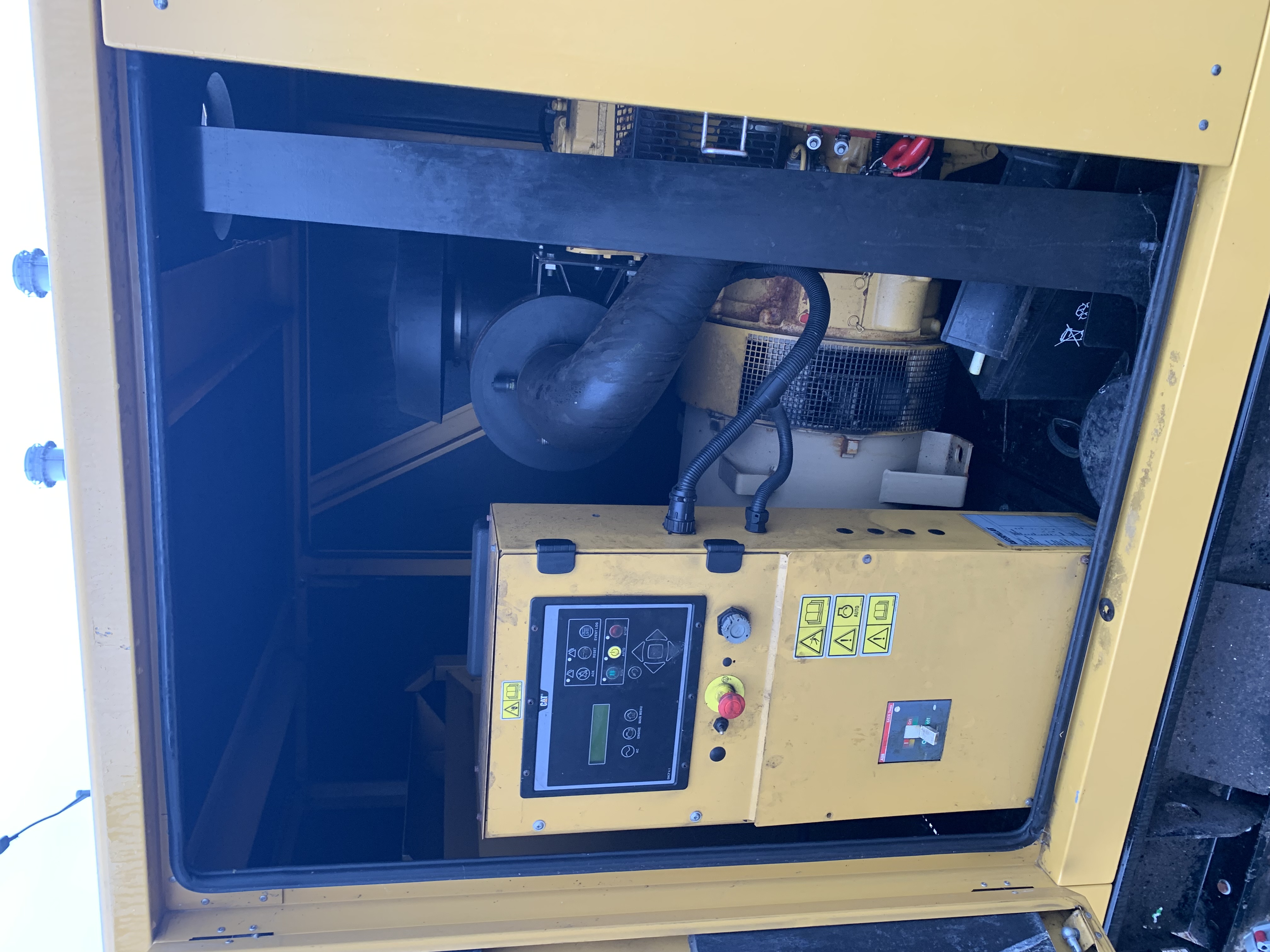 Used DE220E0 (50 Hz) Caterpillar 220 kVA Diesel Generator Set