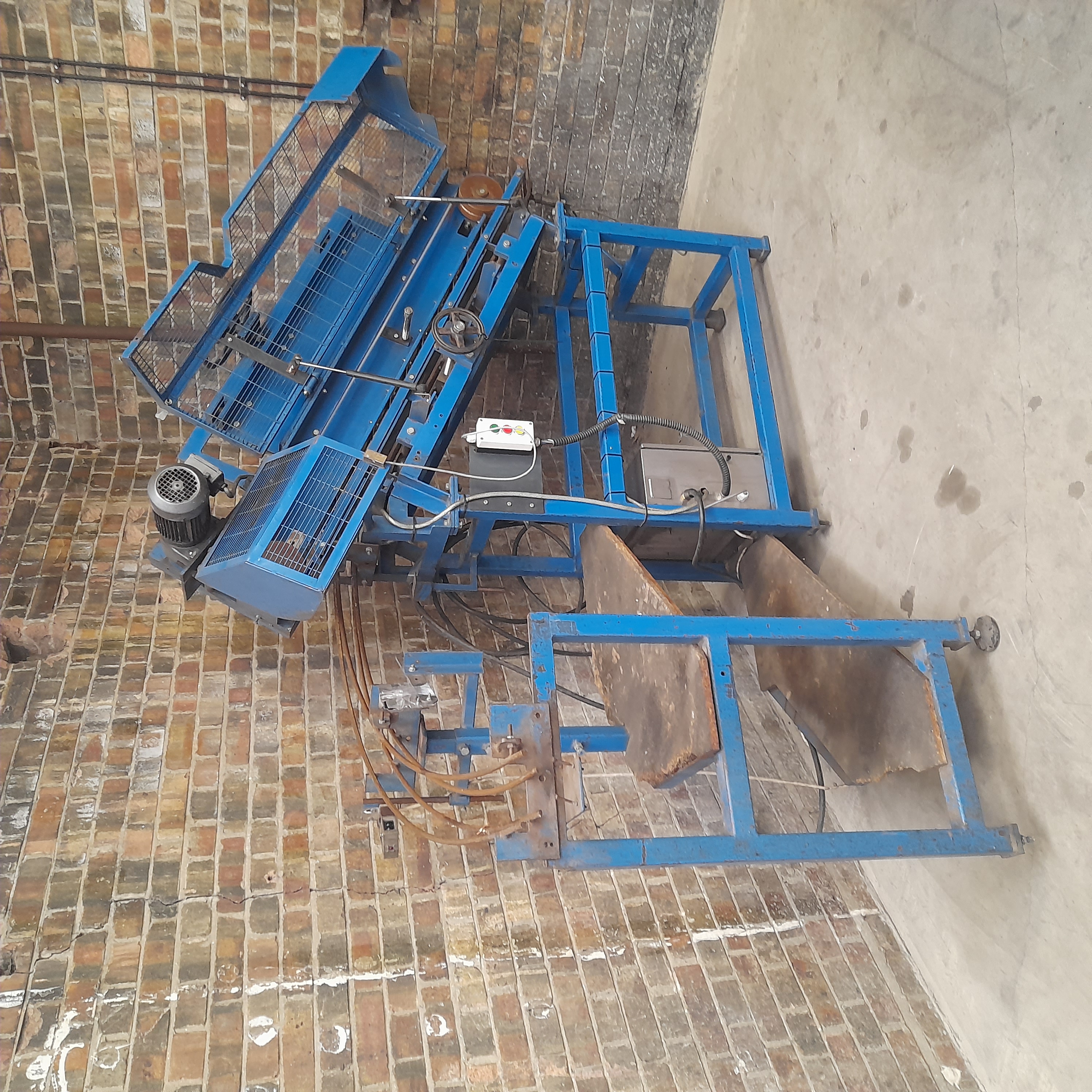 Used Purdy Labeller & Glue Pot