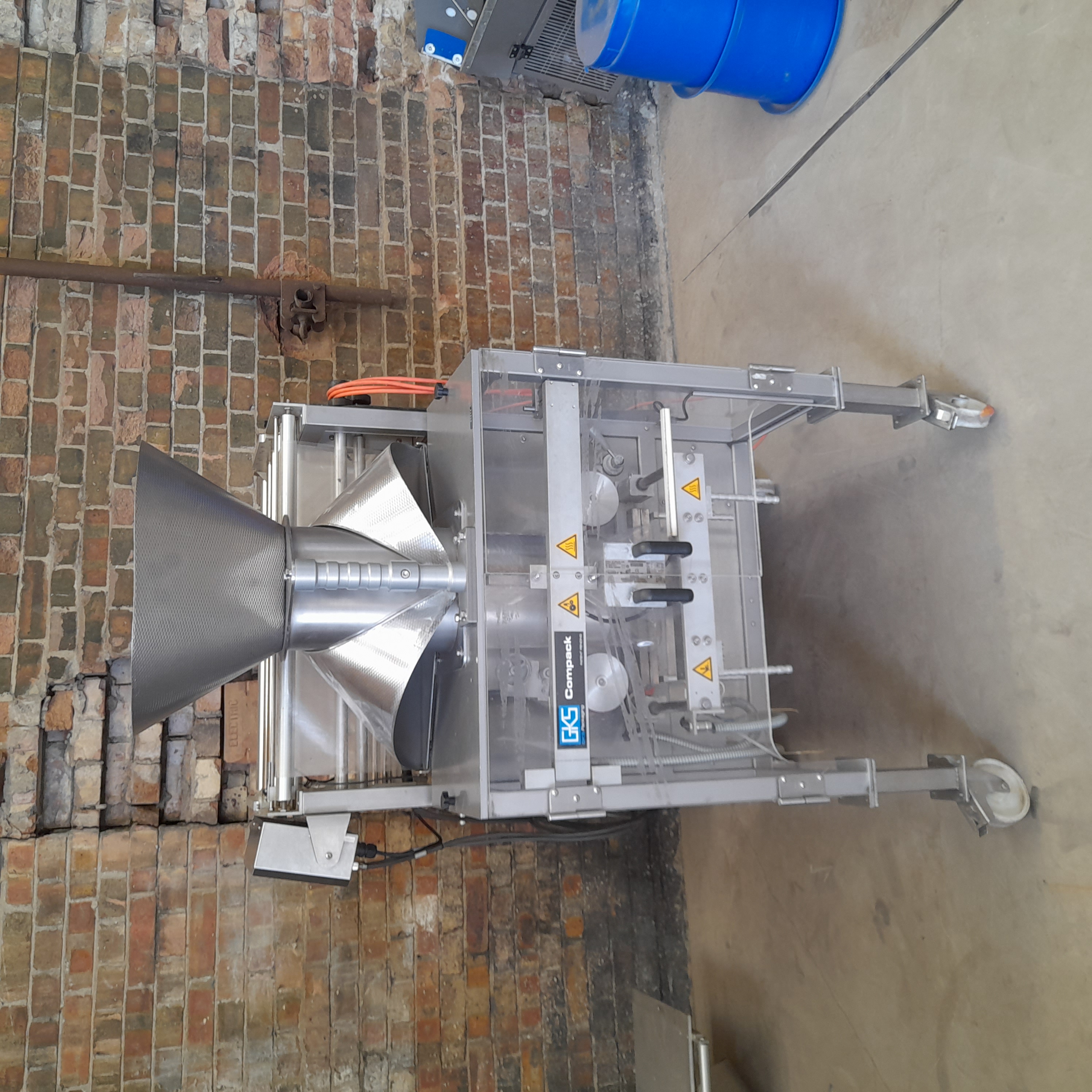 Used Vertical Form Fill Seal Bagging Machine