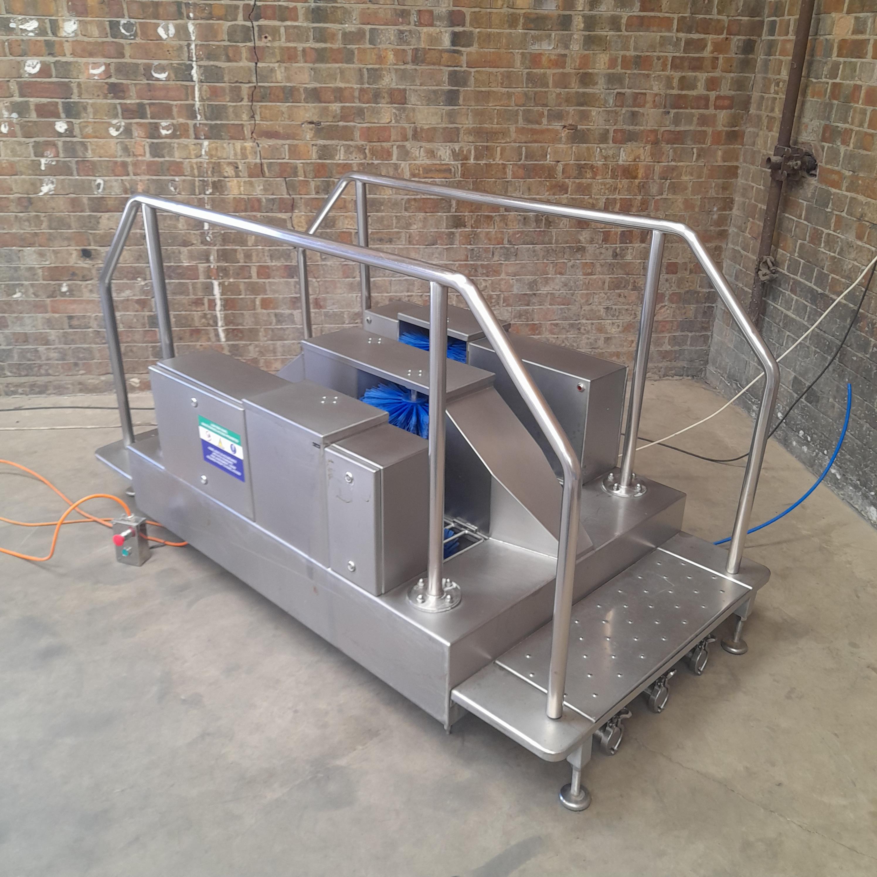 Used Used Boot Brush Cleaner