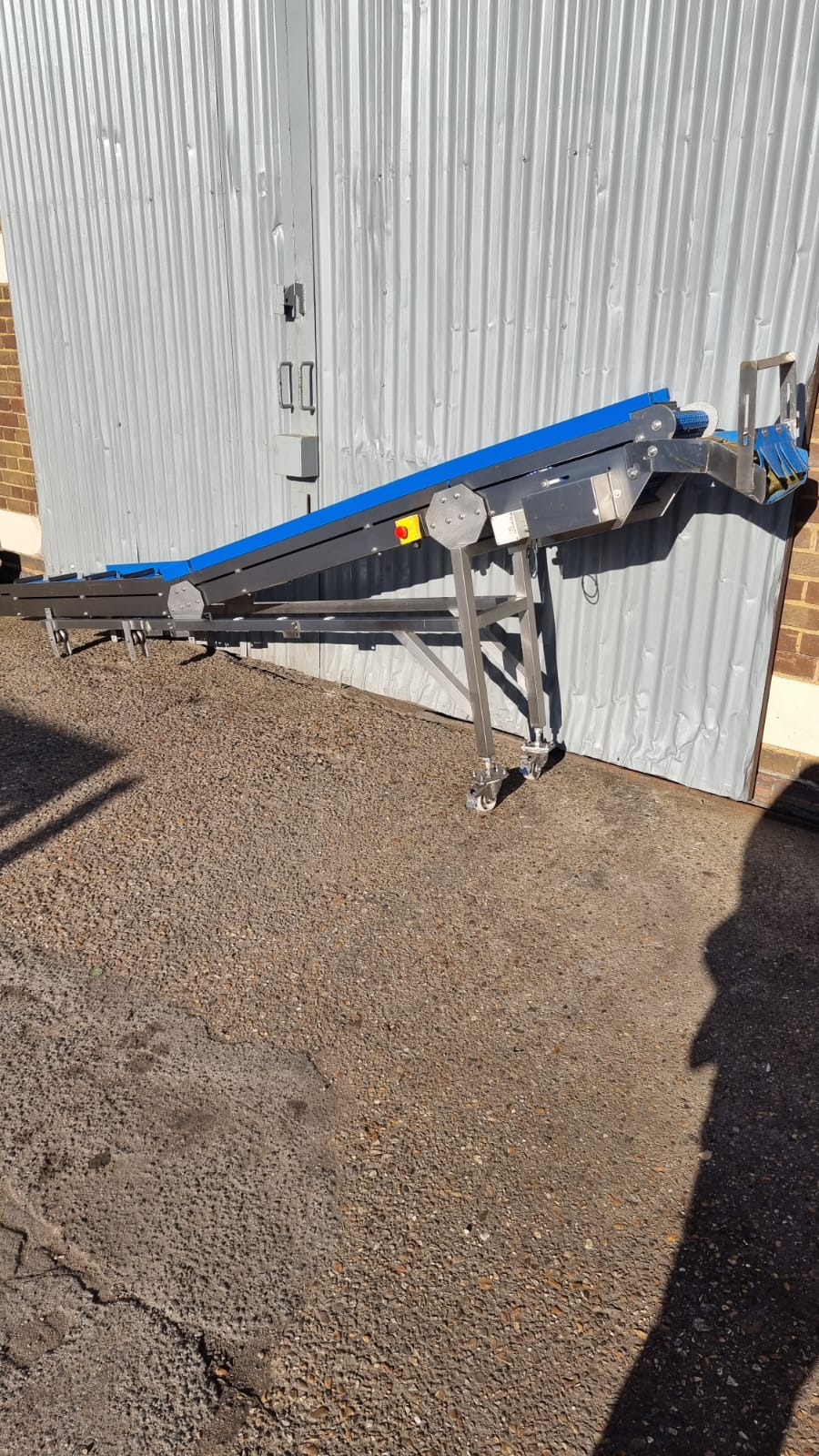 Used Used outfeed incline conveyor