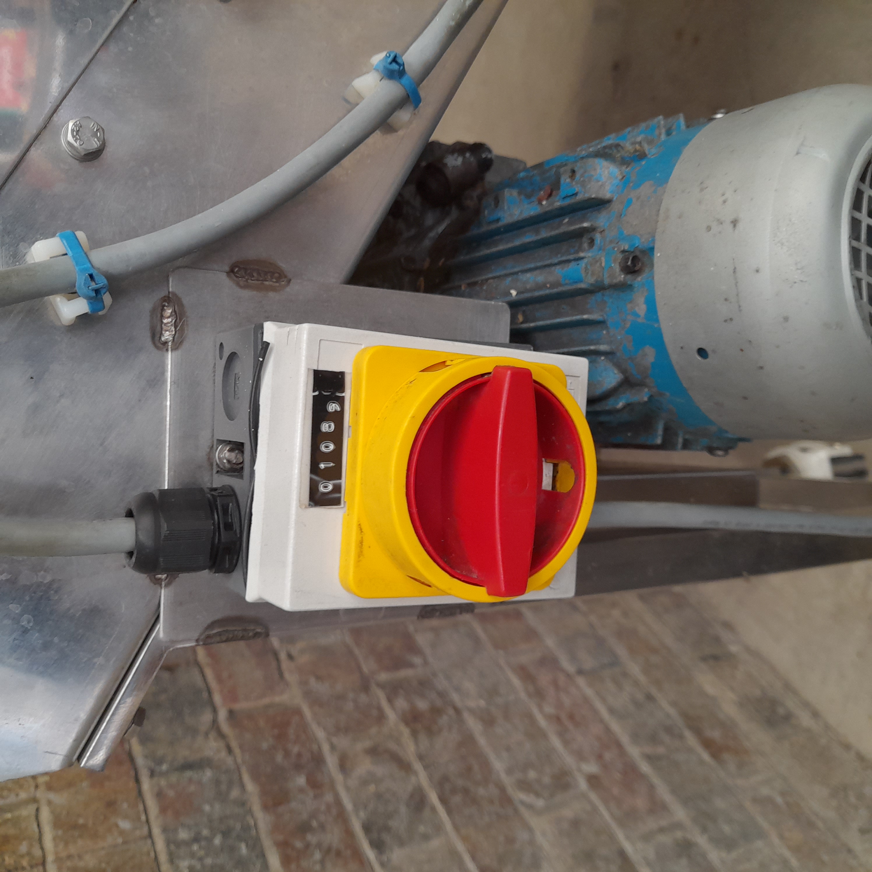 Used Incline Conveyor