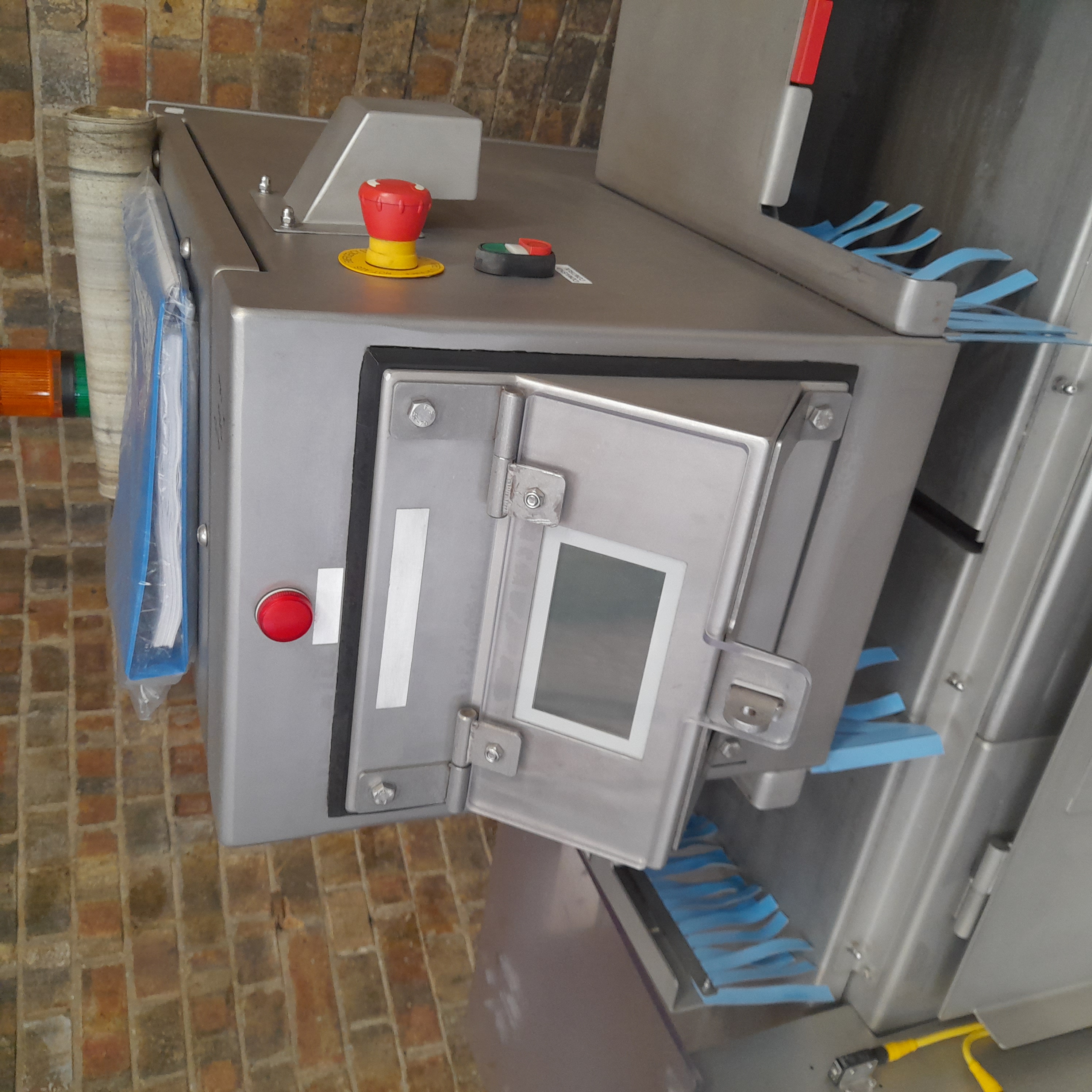 Used Loma Systems Sentry XR - XRay Machine