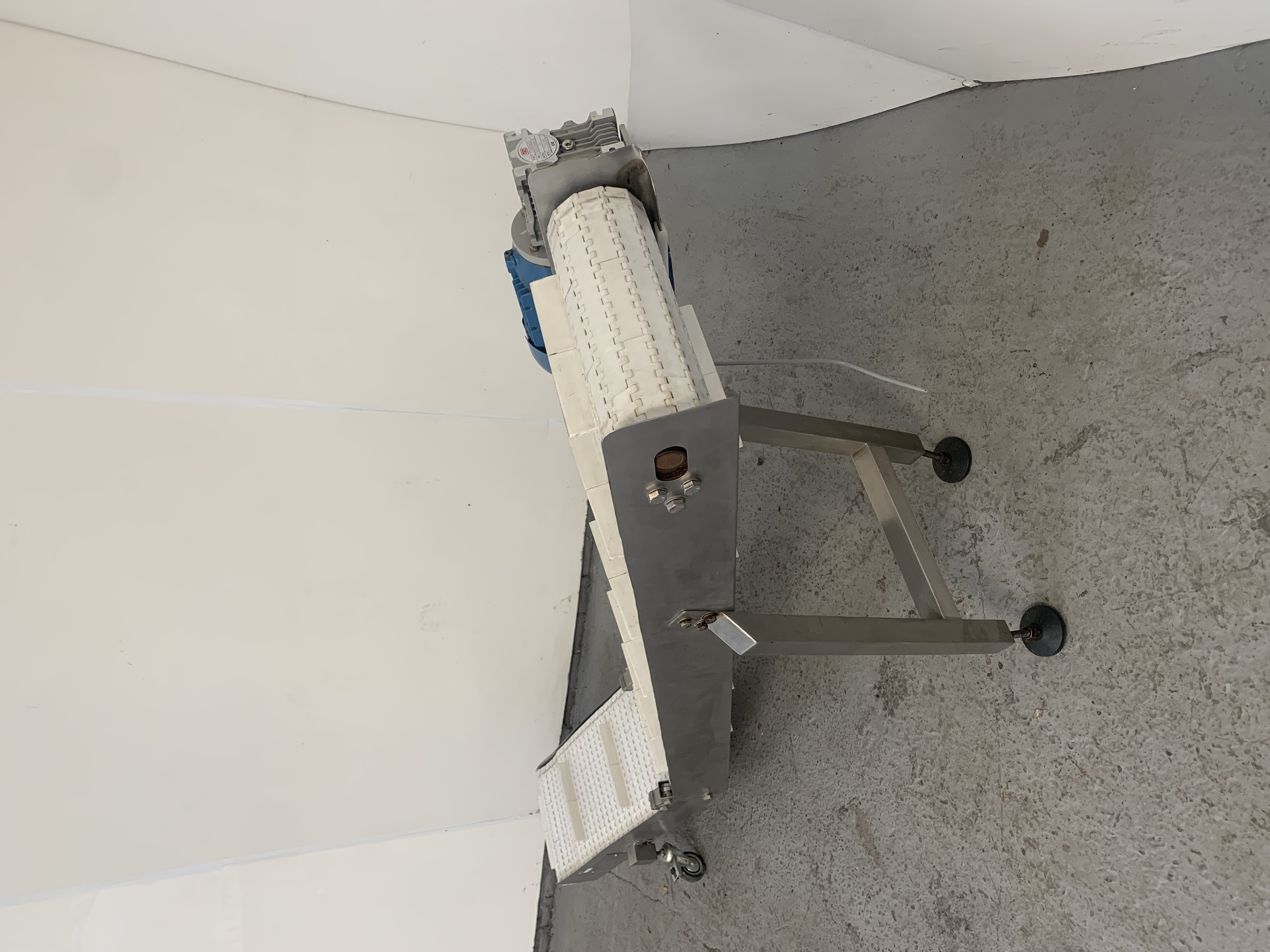 Used Used Incline Conveyor