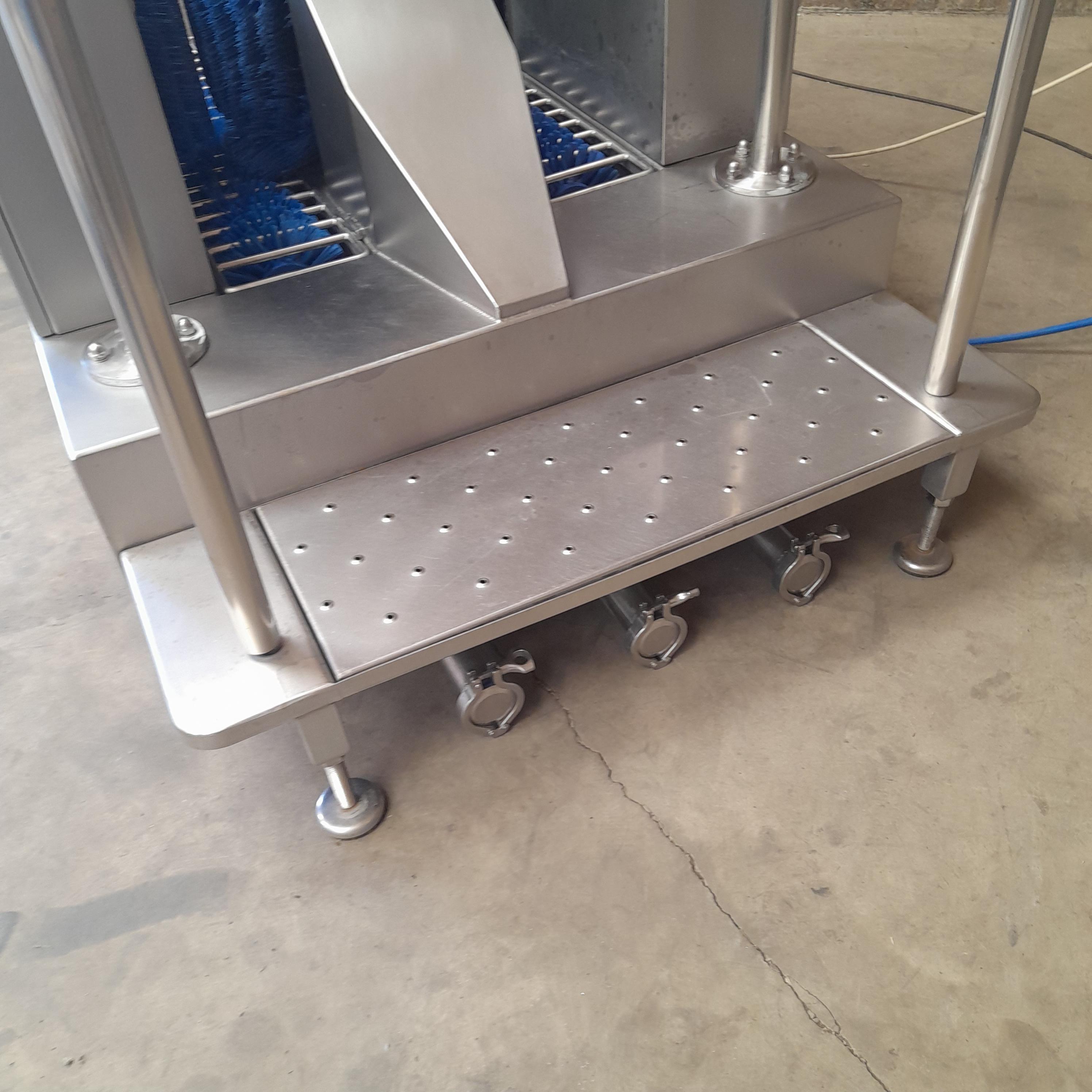 Used Used Boot Brush Cleaner
