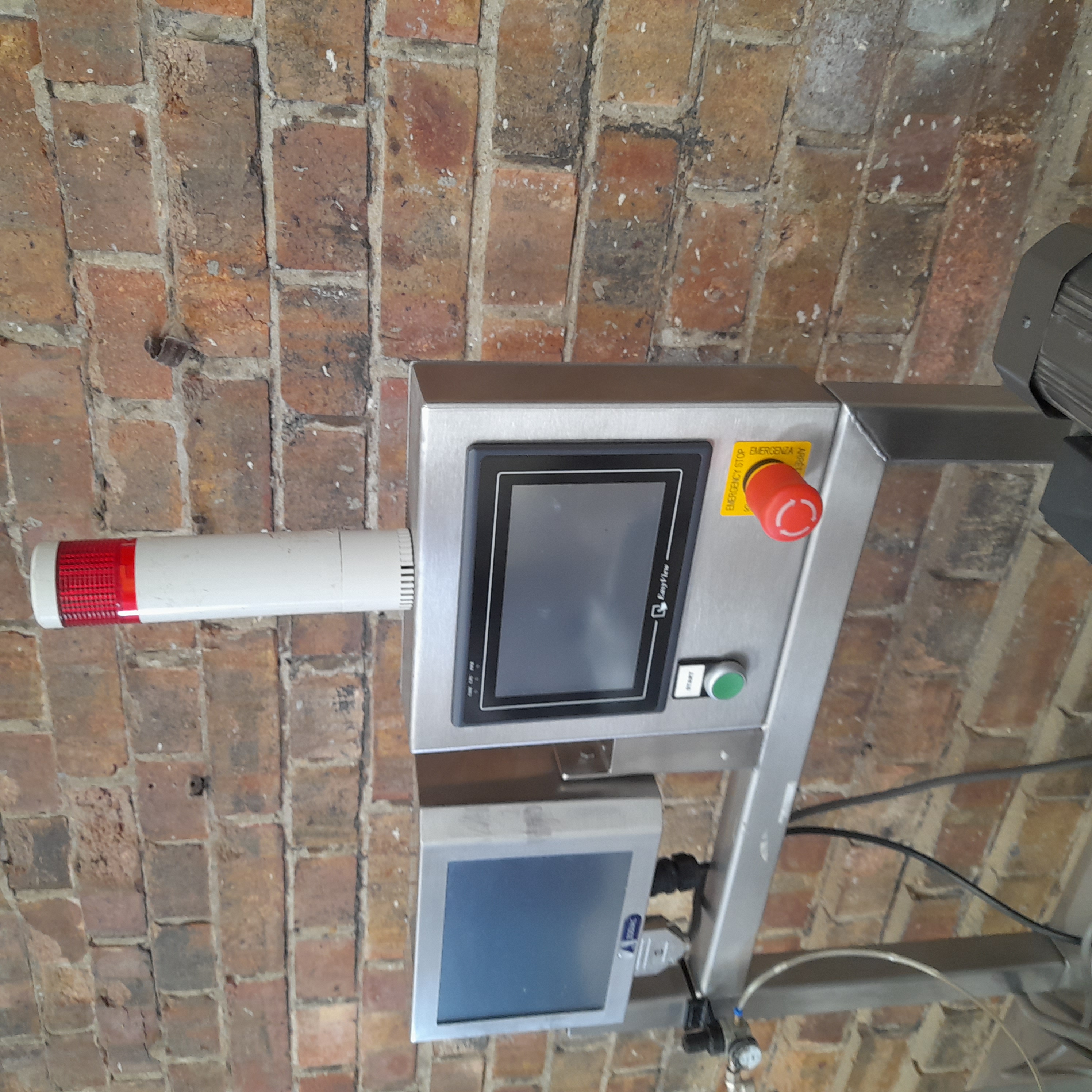 Used Side-Apply Labeller Station