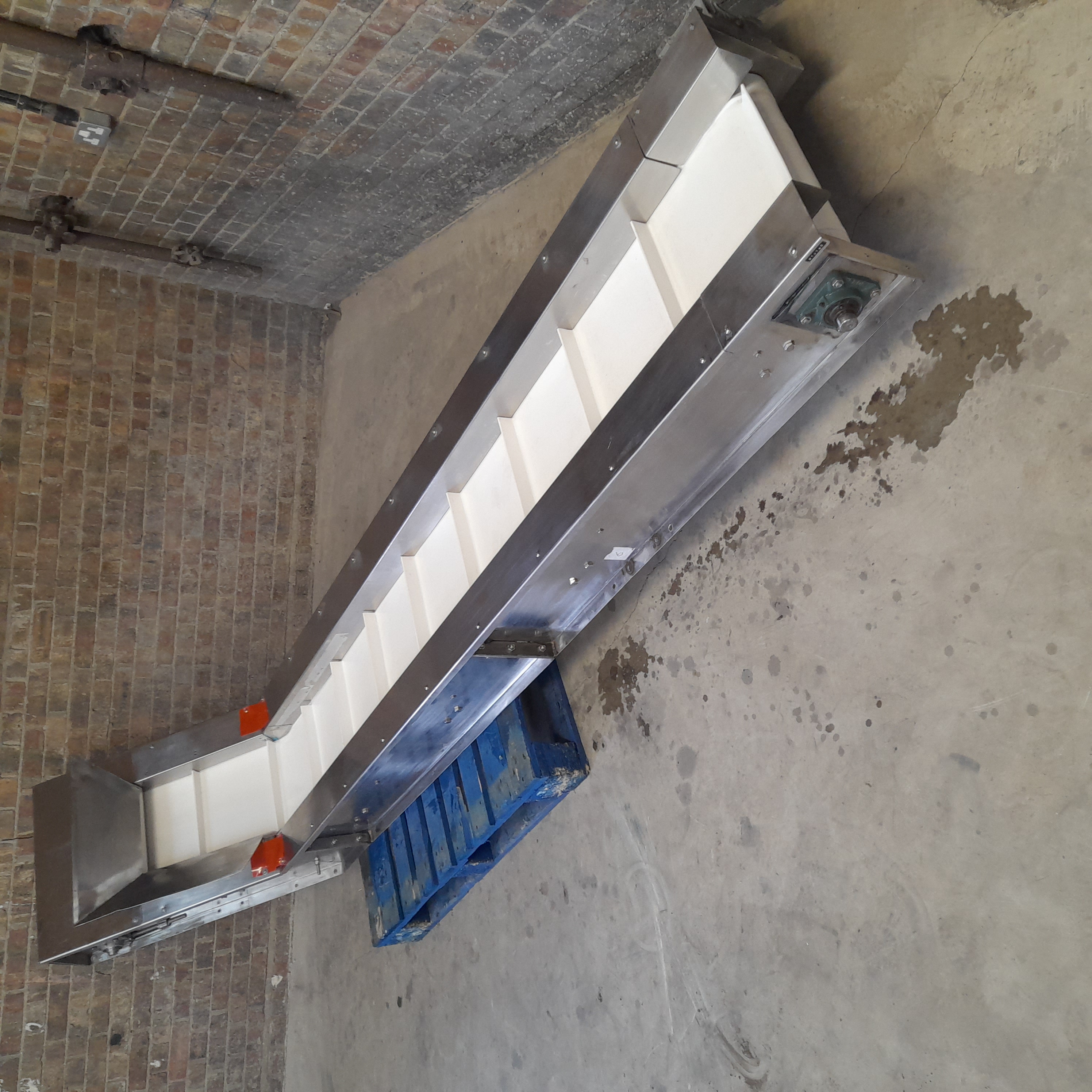 Used Gainsborough Engineering Vertical Form Fill Seal Line