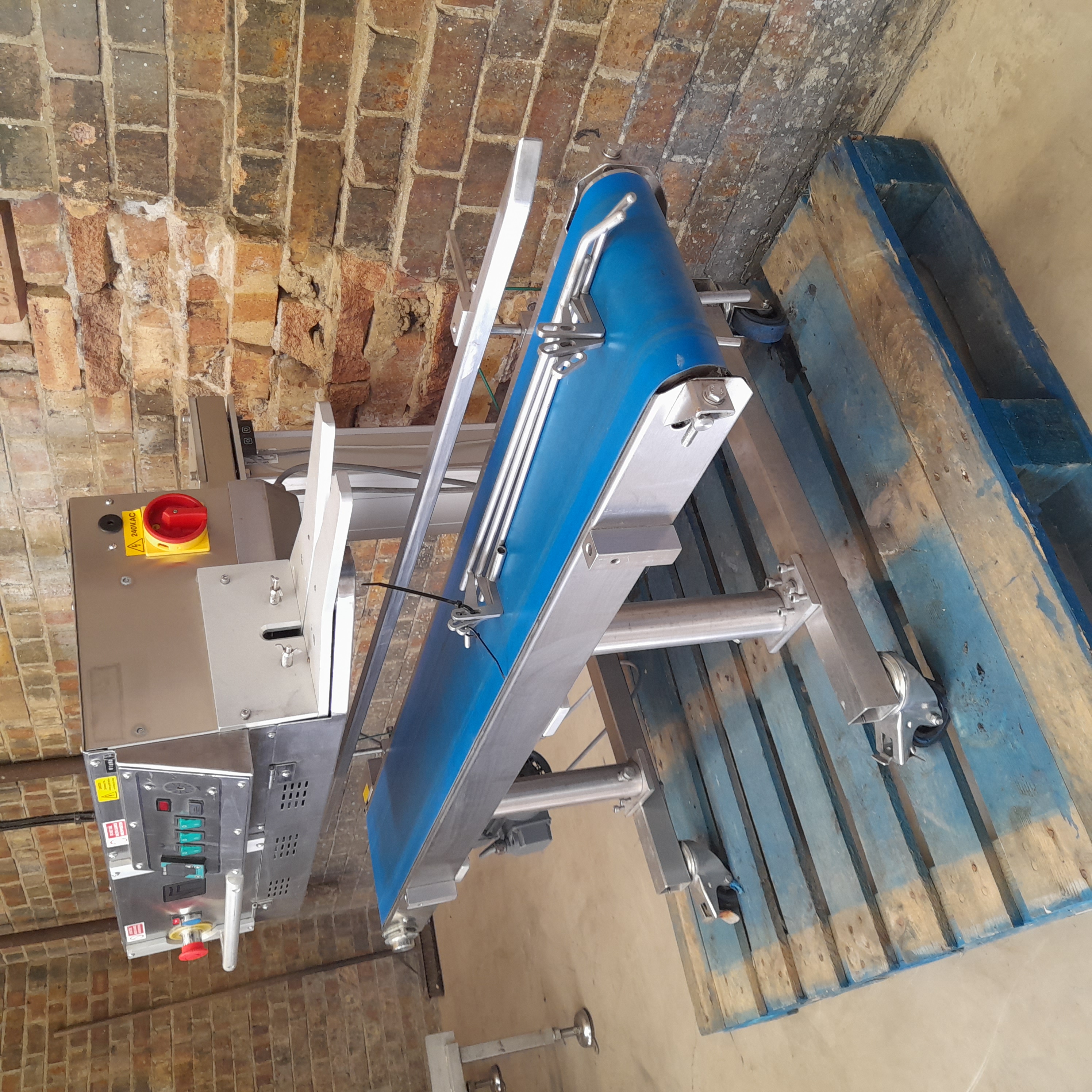 Used VFI Continuous Band Sealer