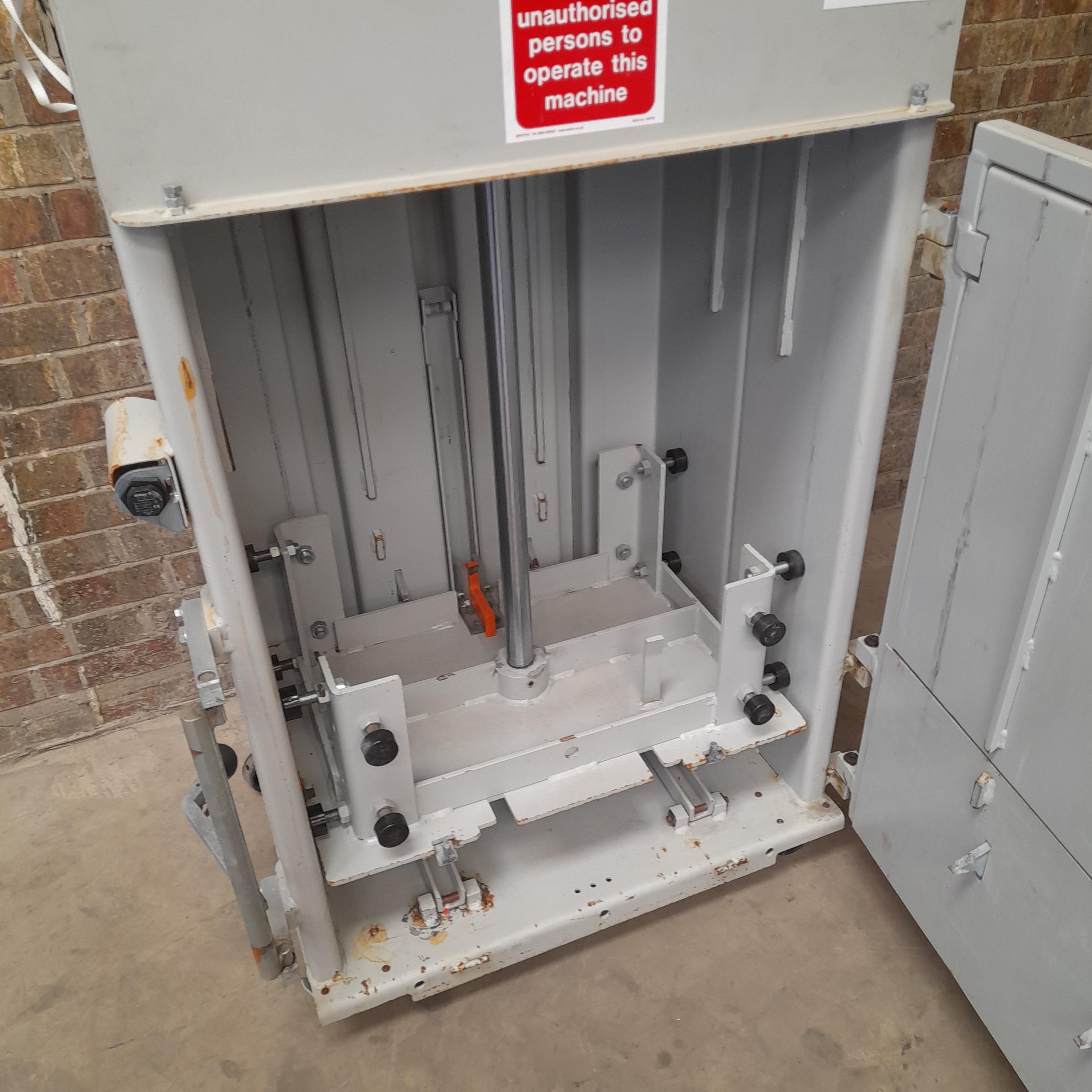 Used HSM VL45 Compactor