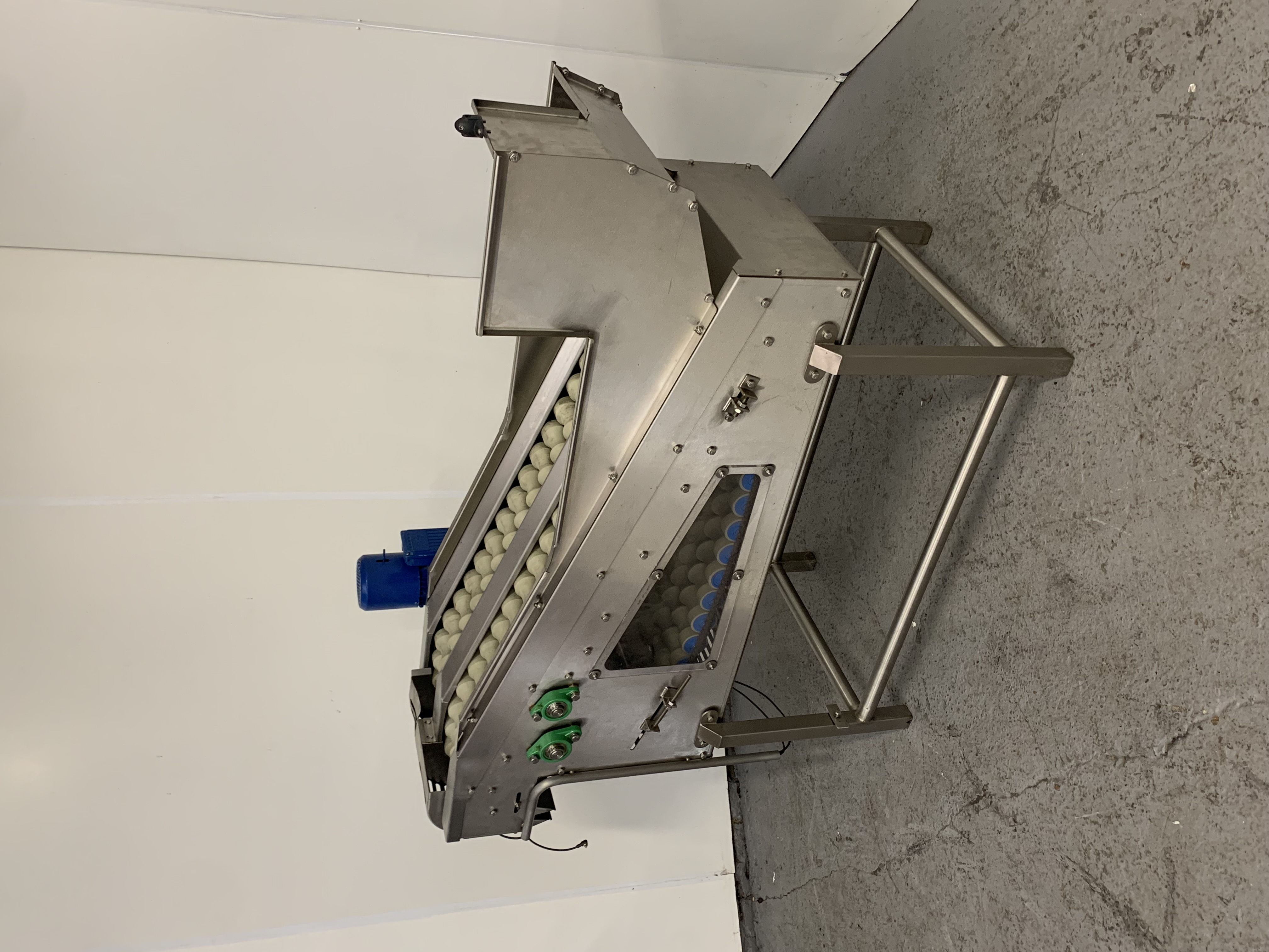 Used Used Roller Incline Conveyor