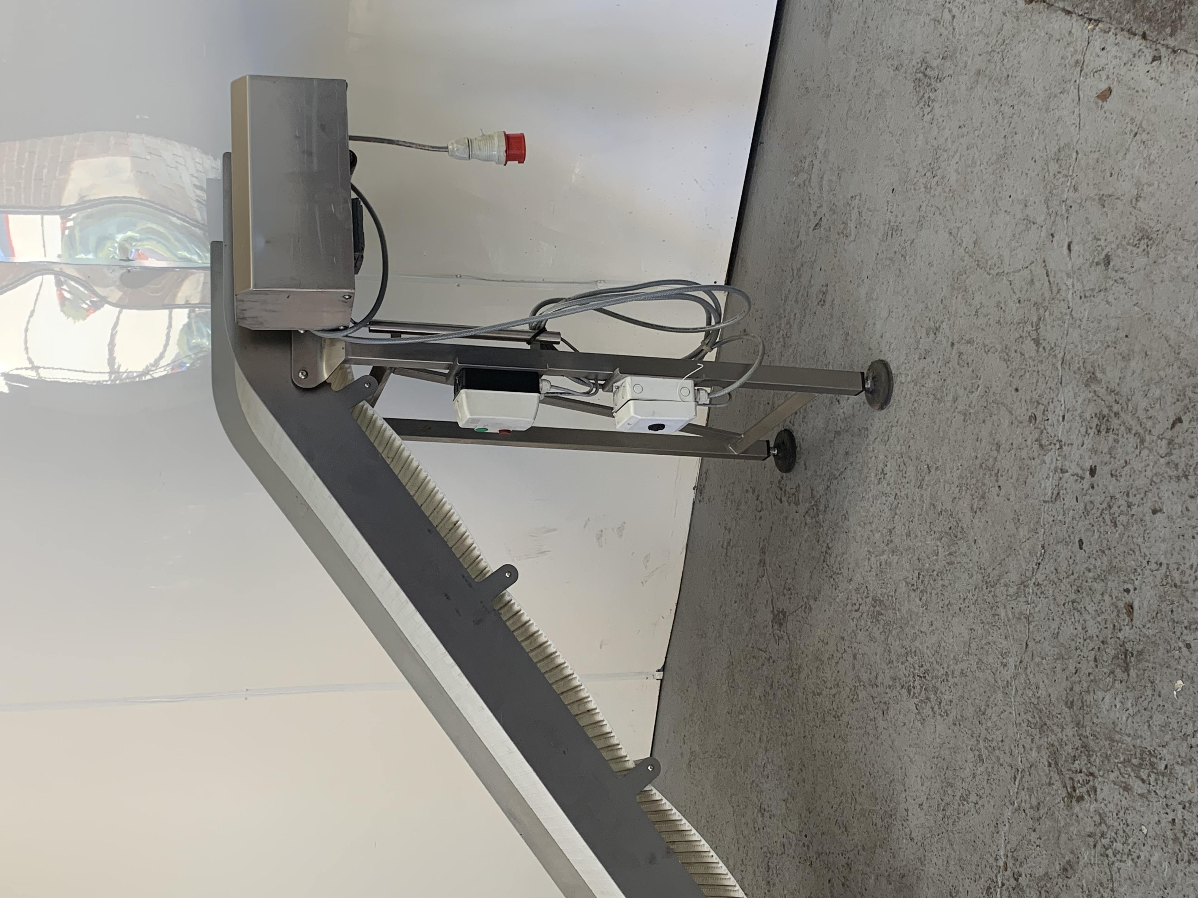 Used Used Incline Conveyor