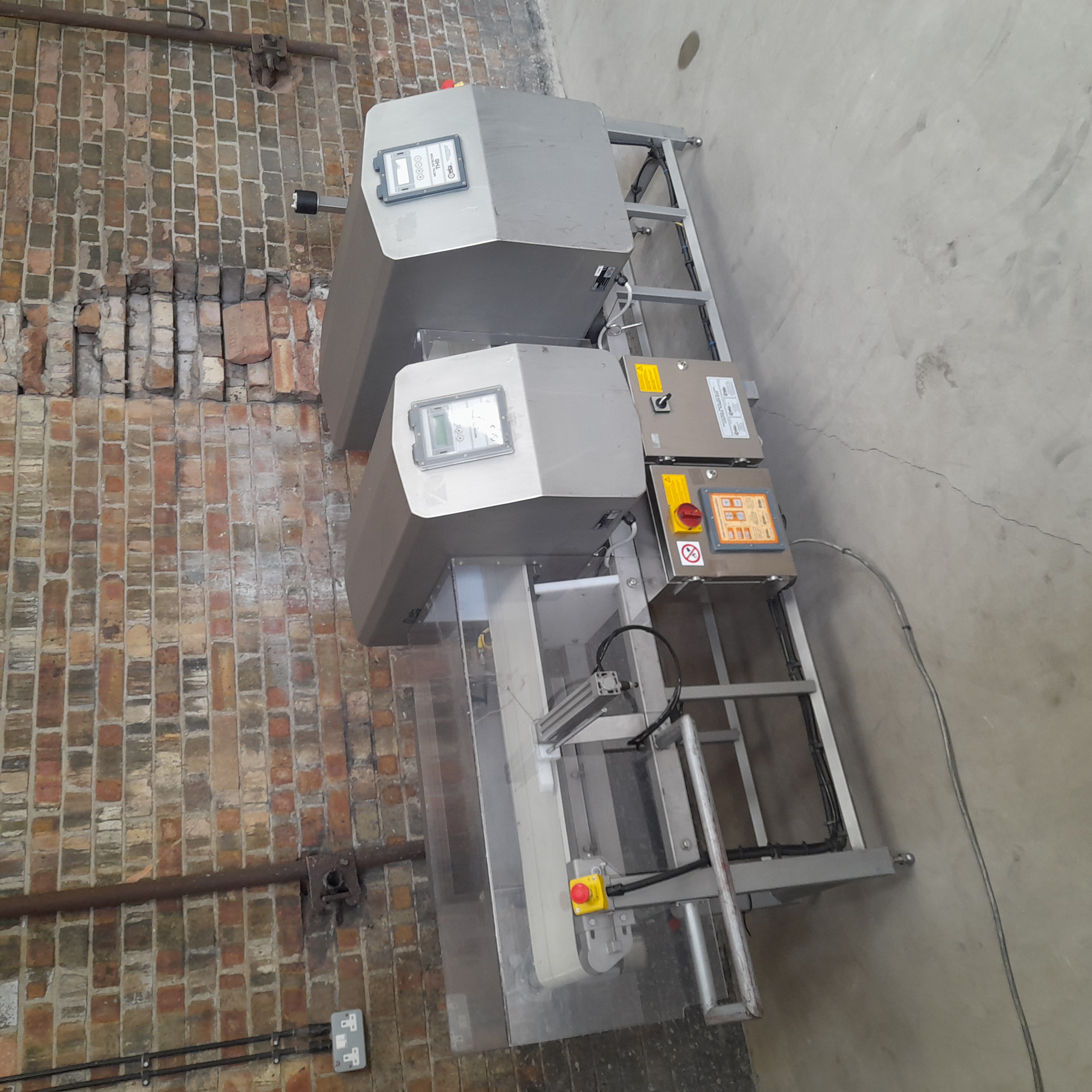 Used Ceia (THS/MN) Metal Detector