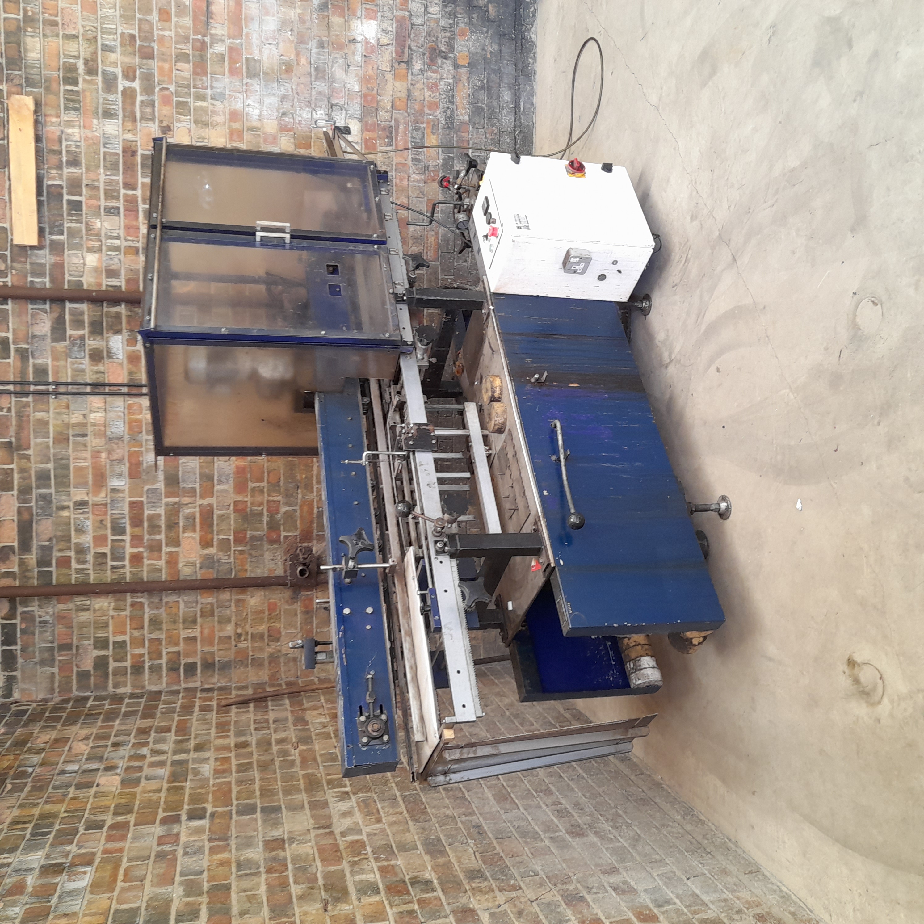 Used Purdy Labeller & Glue Pot