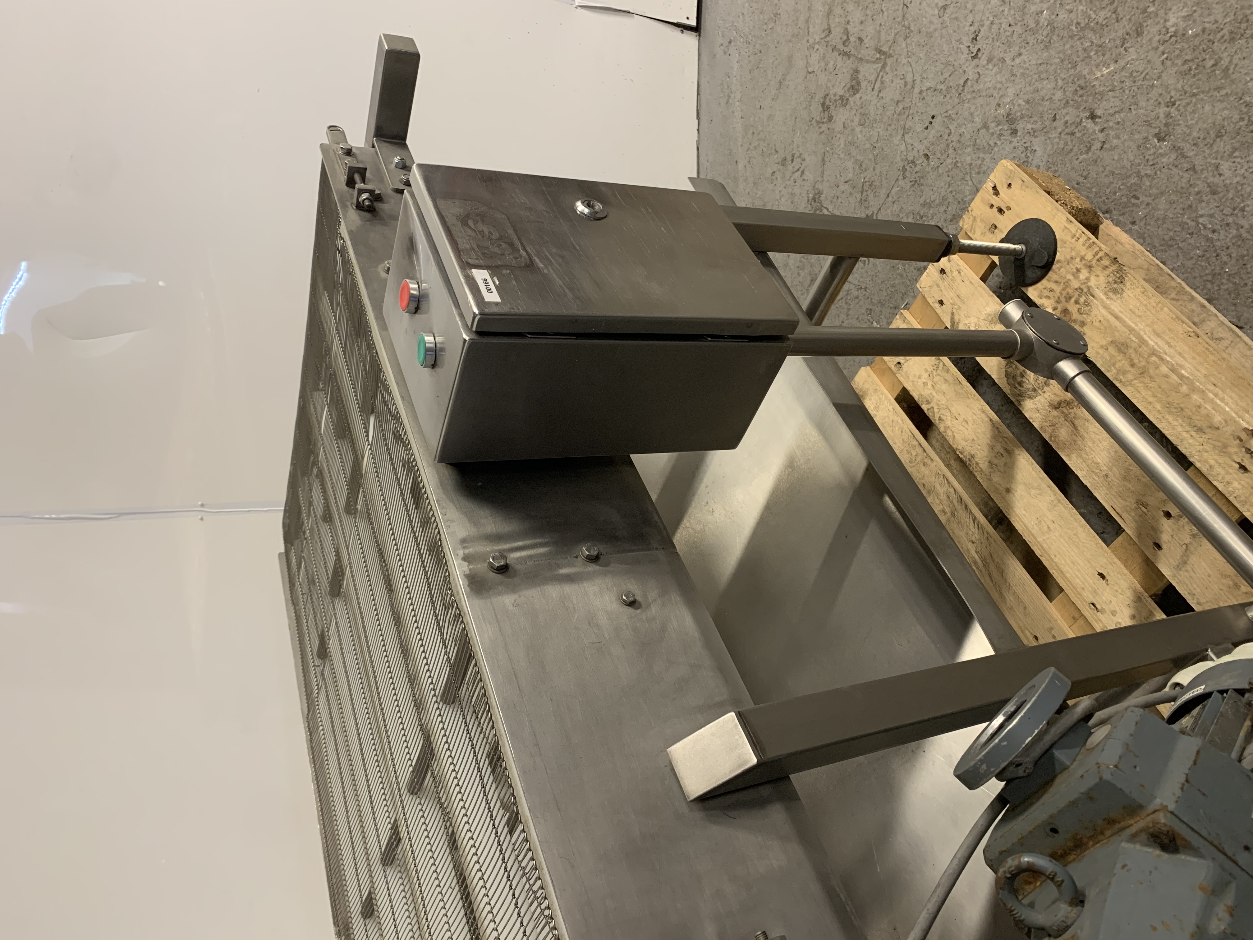 Used 7 metre long used stainless conveyor