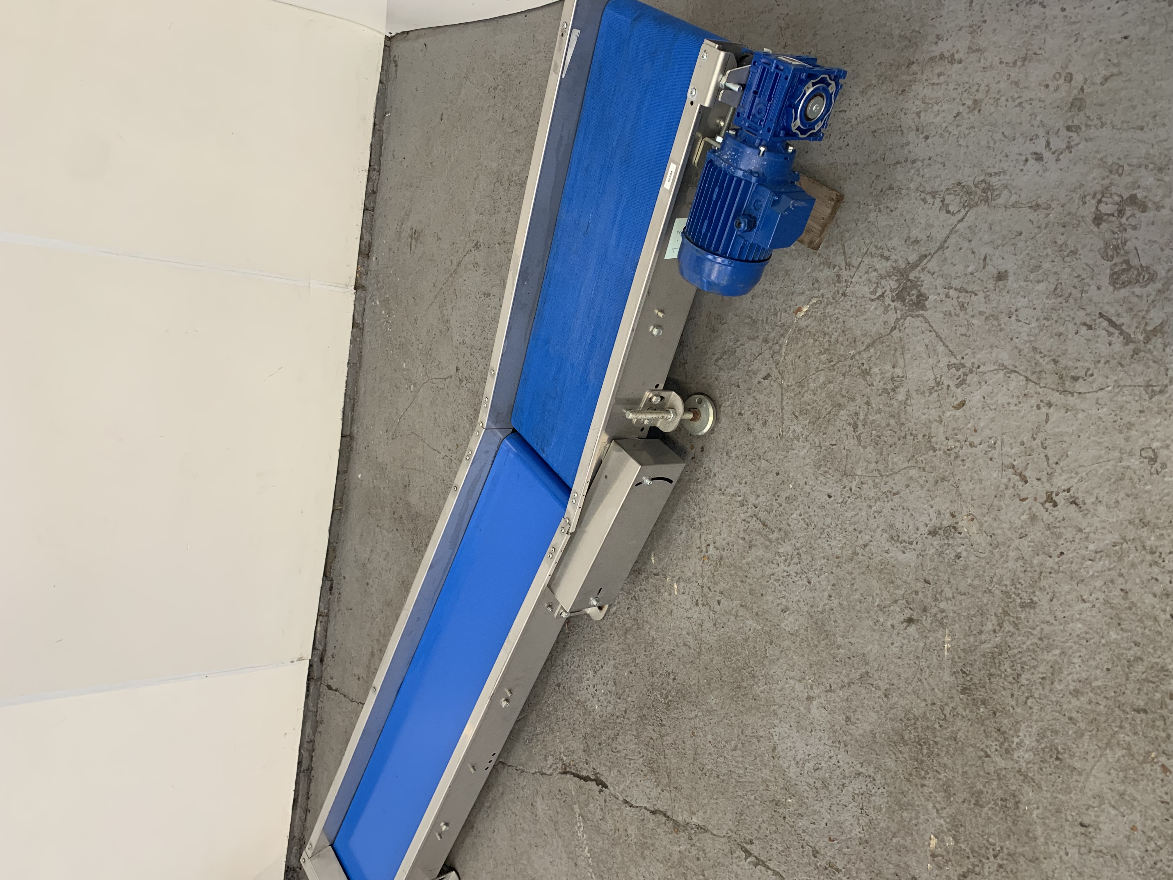 Used Used Incline Conveyor