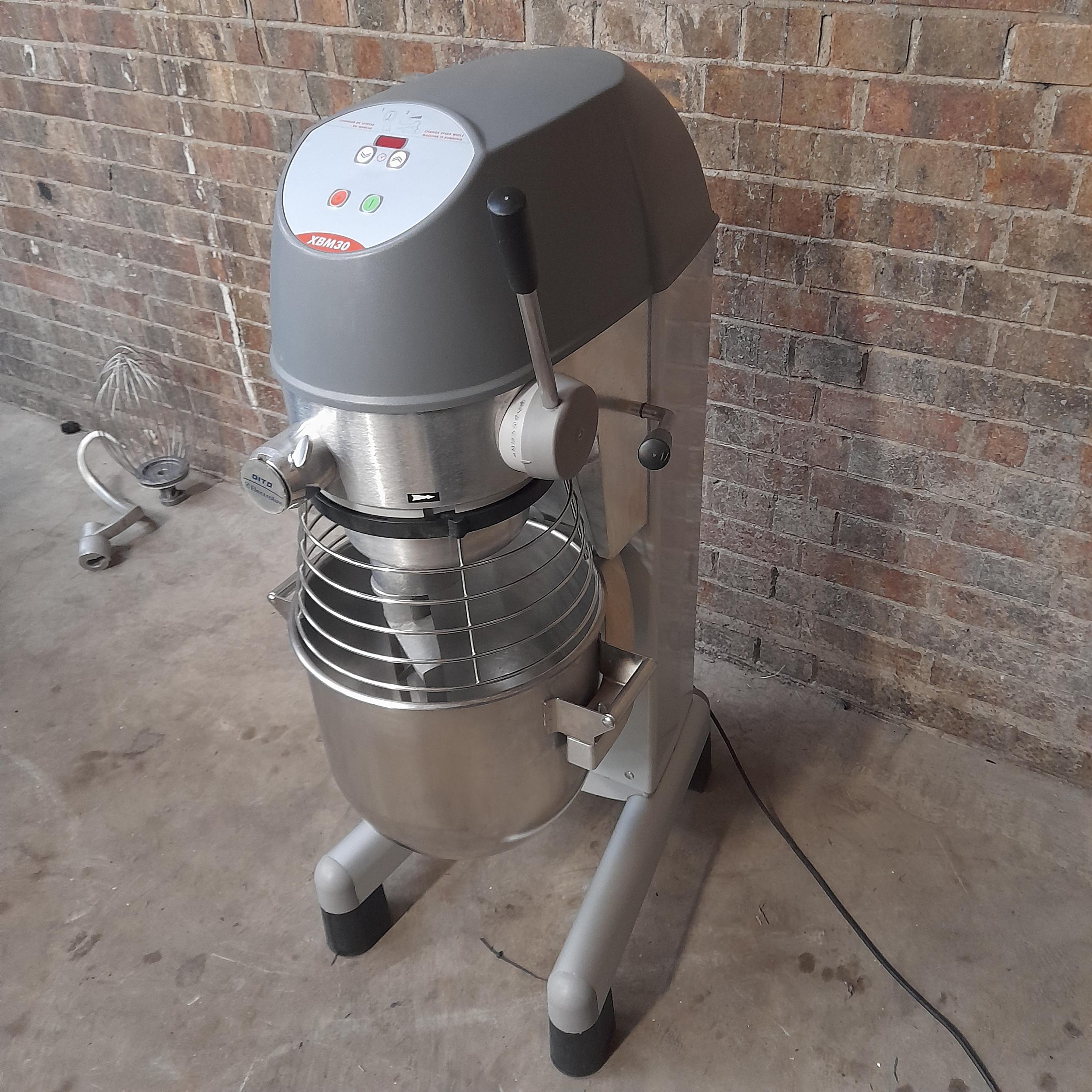 Used Oito Mixer