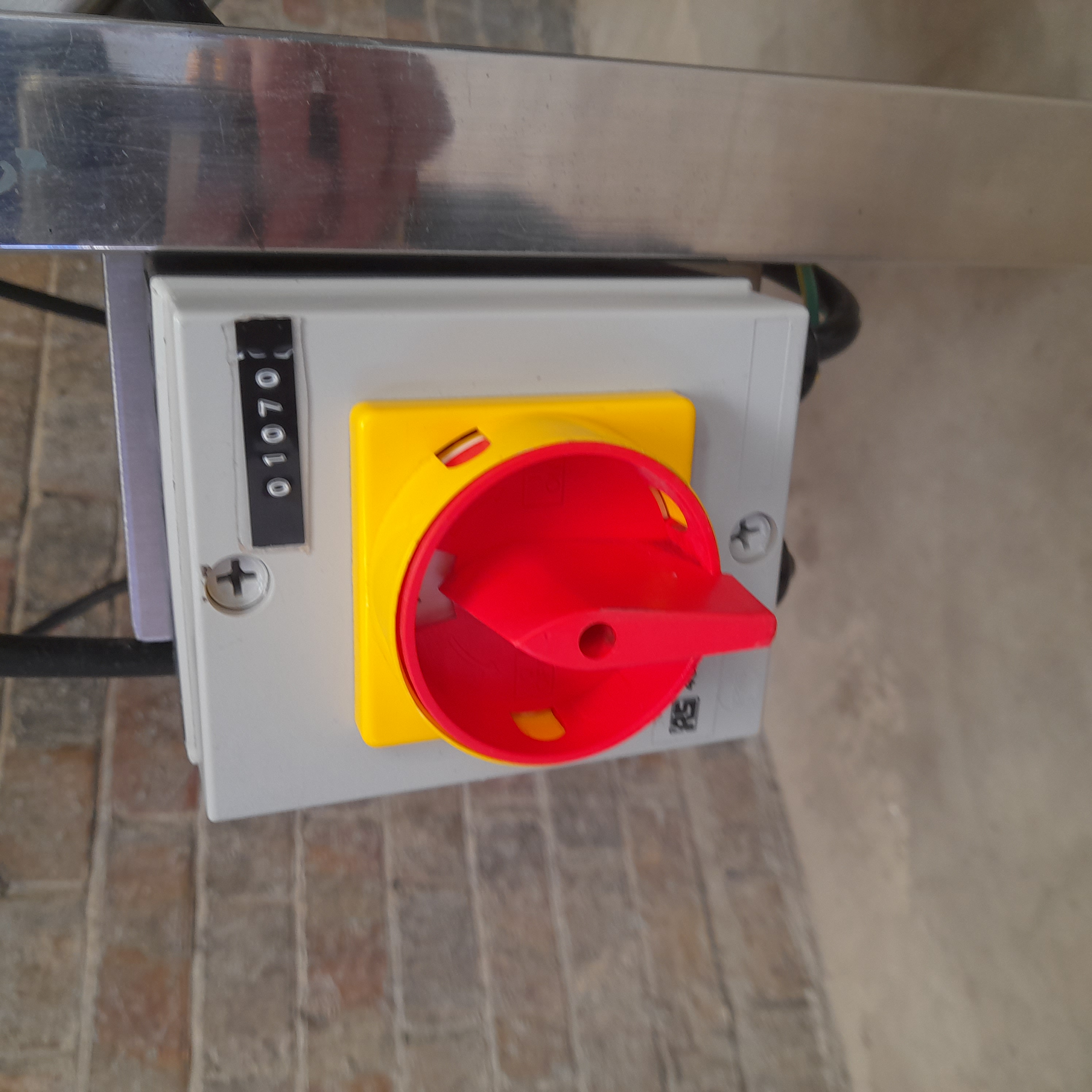 Used Incline Conveyor